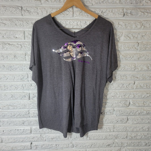 Disney Cruise Lines Women Top Extra Large Tee Gray Embroidered Purple Sequins