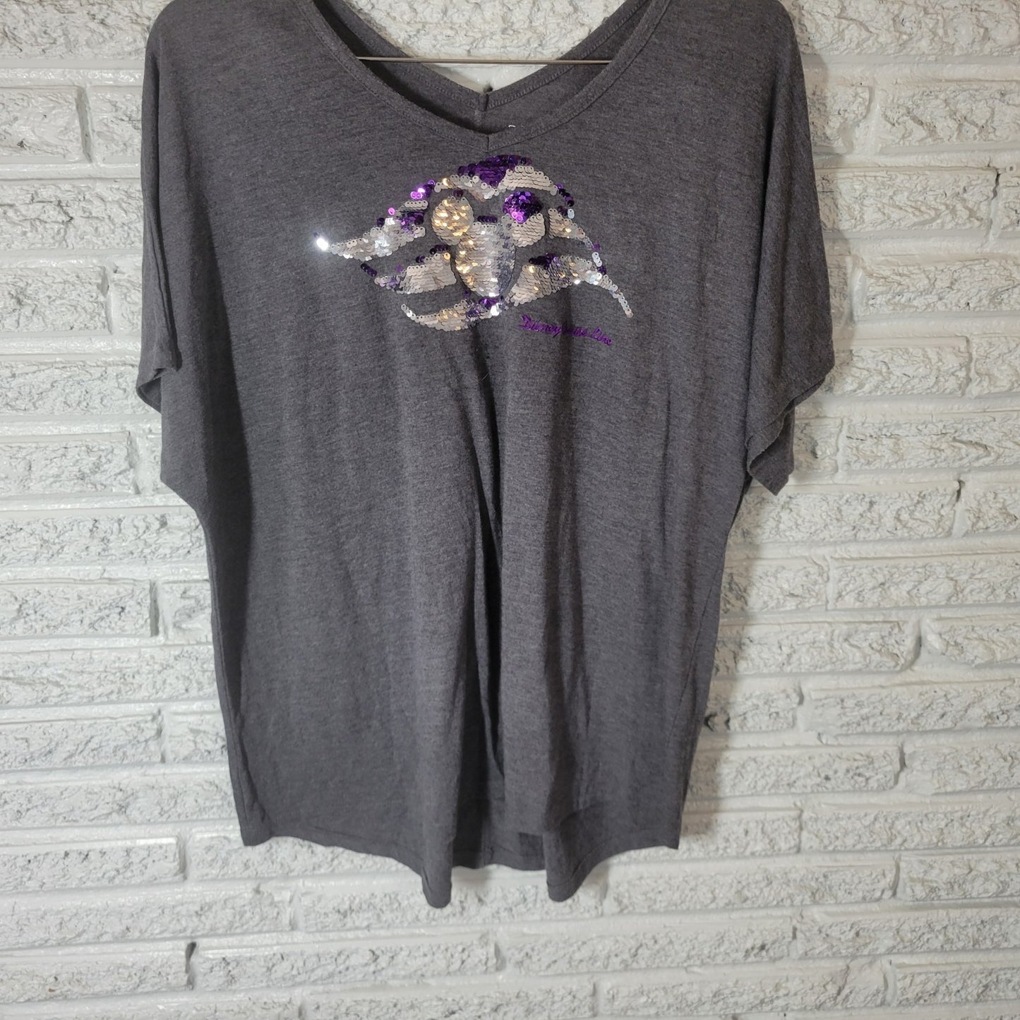 Disney Cruise Lines Women Top Extra Large Tee Gray Embroidered Purple Sequins