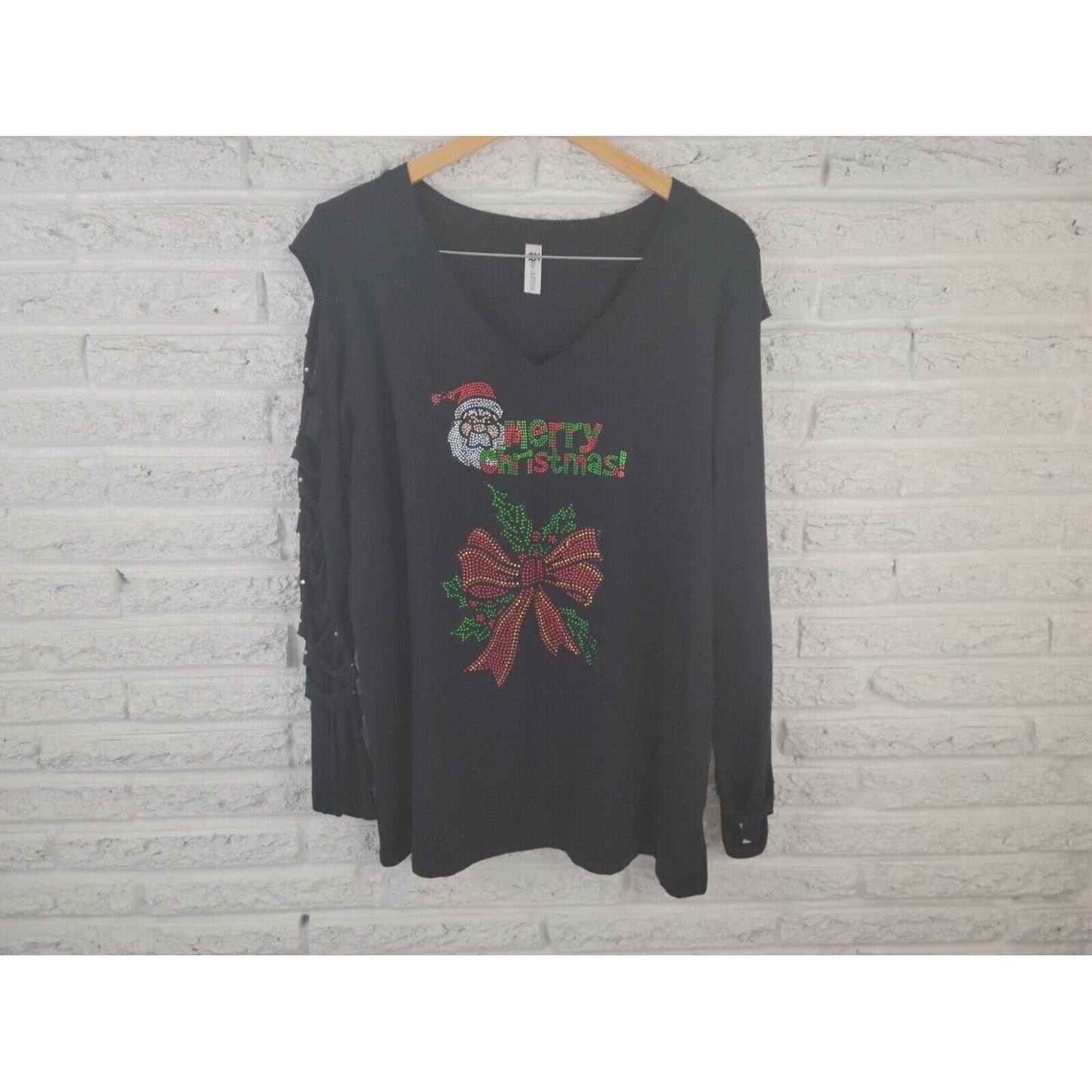 Christmas Zenana Outfitters Womens Top 2X Tee Cut Out Black Sleeve Rhinestone