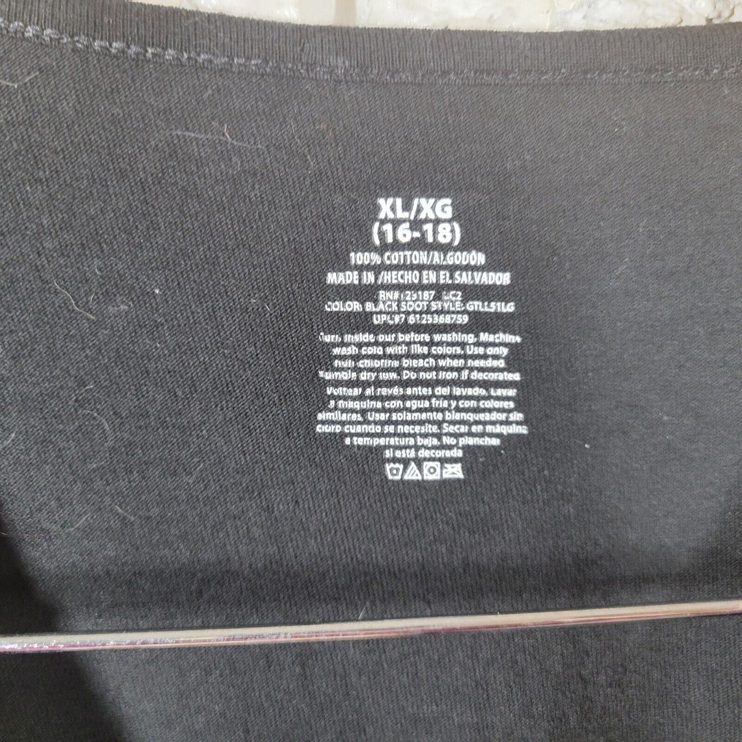 Halloween Womens Top Extra Large XL 16 18 Tee Witch Famous Black Wicked Glitter