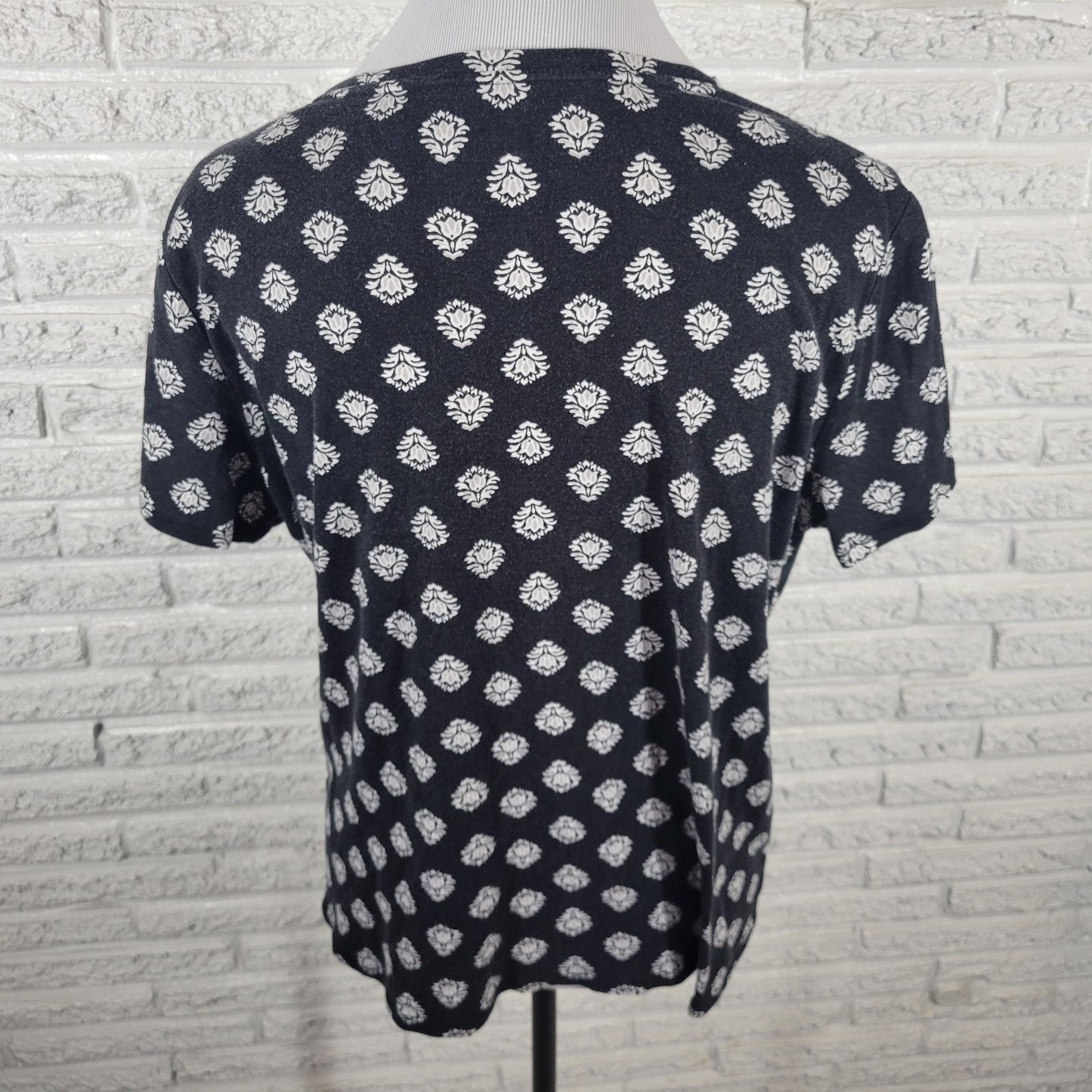 Croft Barrow Womens Top Extra Large XL Tee Black Floral Cotton Classic Comfy