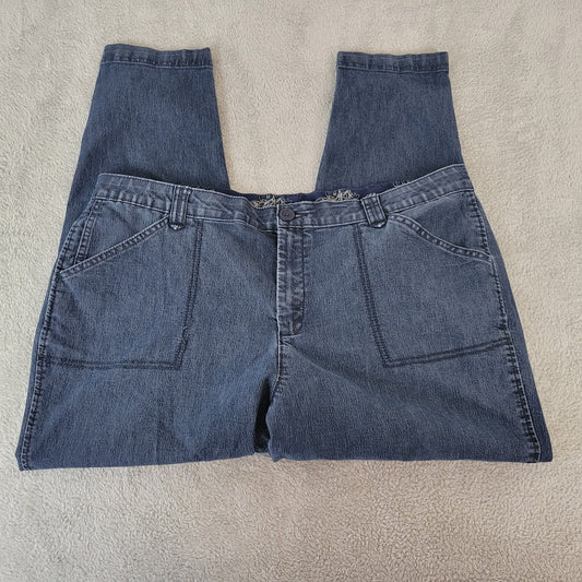 Riders Lee Womens Jeans 18 Plus Capri Zip Fly Dark Blue Denim Wash Tapered Comfy