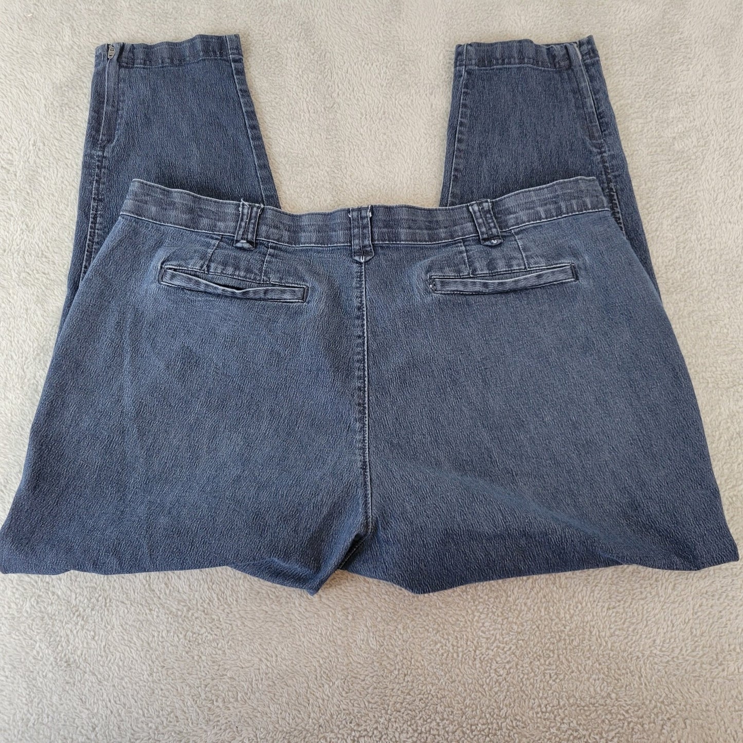Riders Lee Womens Jeans 18 Plus Capri Zip Fly Dark Blue Denim Wash Tapered Comfy