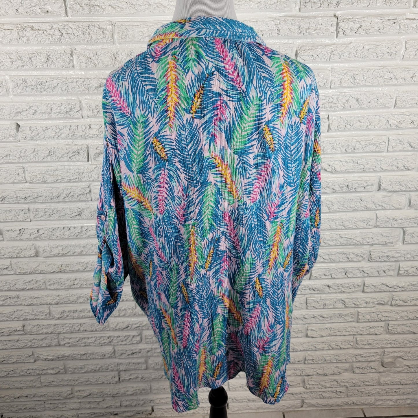 Woman Within Womens Top 2X Plus Roll Tab 3/4 Sleeve Blue Floral Crinkle Pintuck