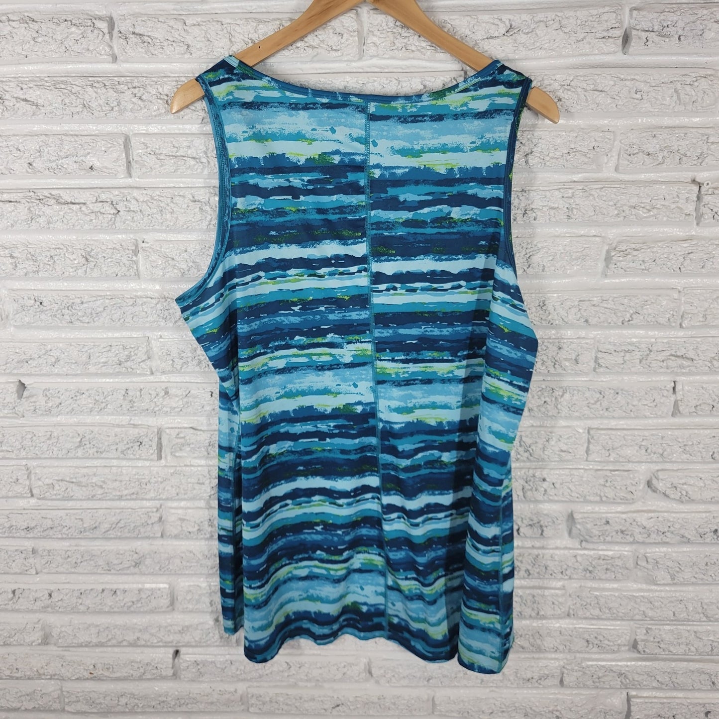 Eddie Bauer Womens Top 2XL Plus Tank Blue Watercolor Poly Blend Lightweight