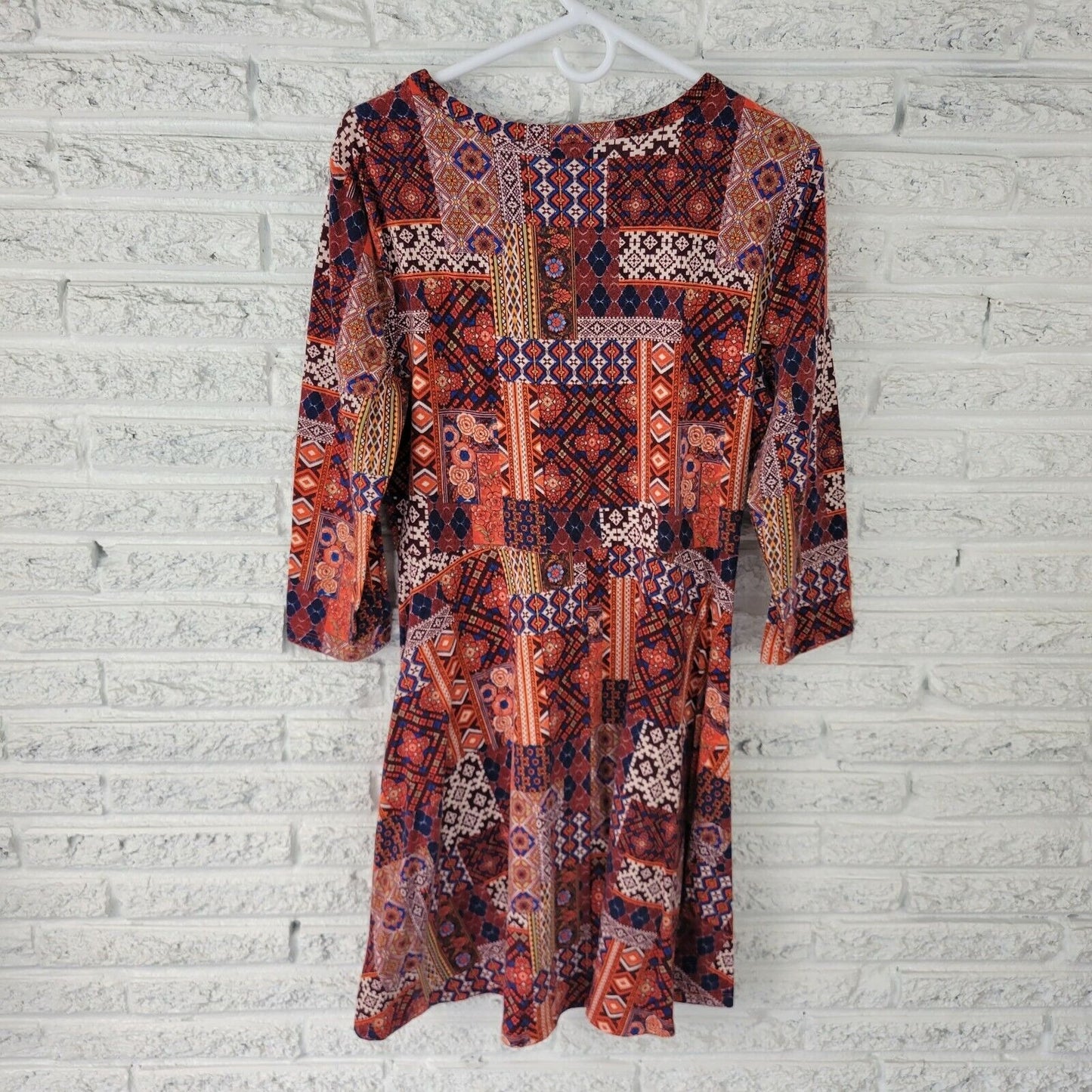 Forever 21 Womens Dress 1X Plus Tunic 3/4 Sleeves Red Geometric Keyhole VNeck