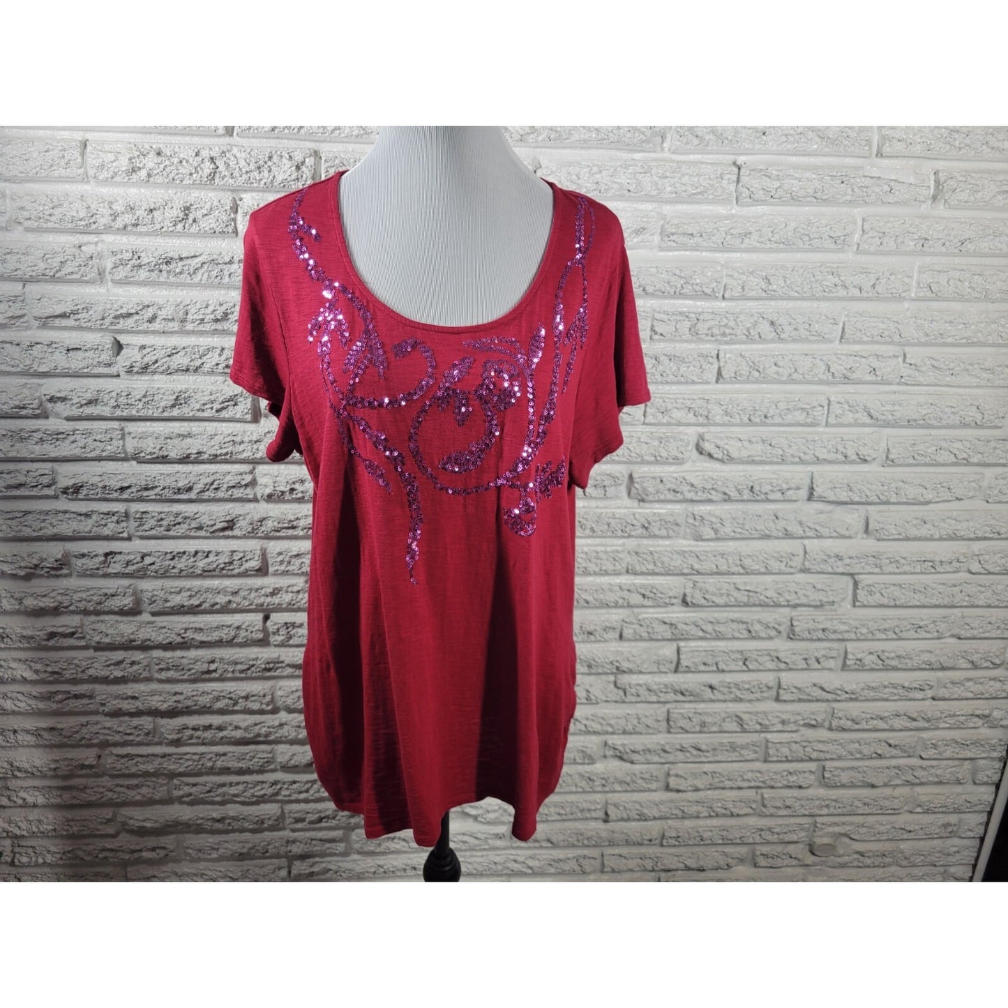 Coldwater Creek Womens Top 1X 18 Plus Tee Short Sleeve Red Sequins Casual