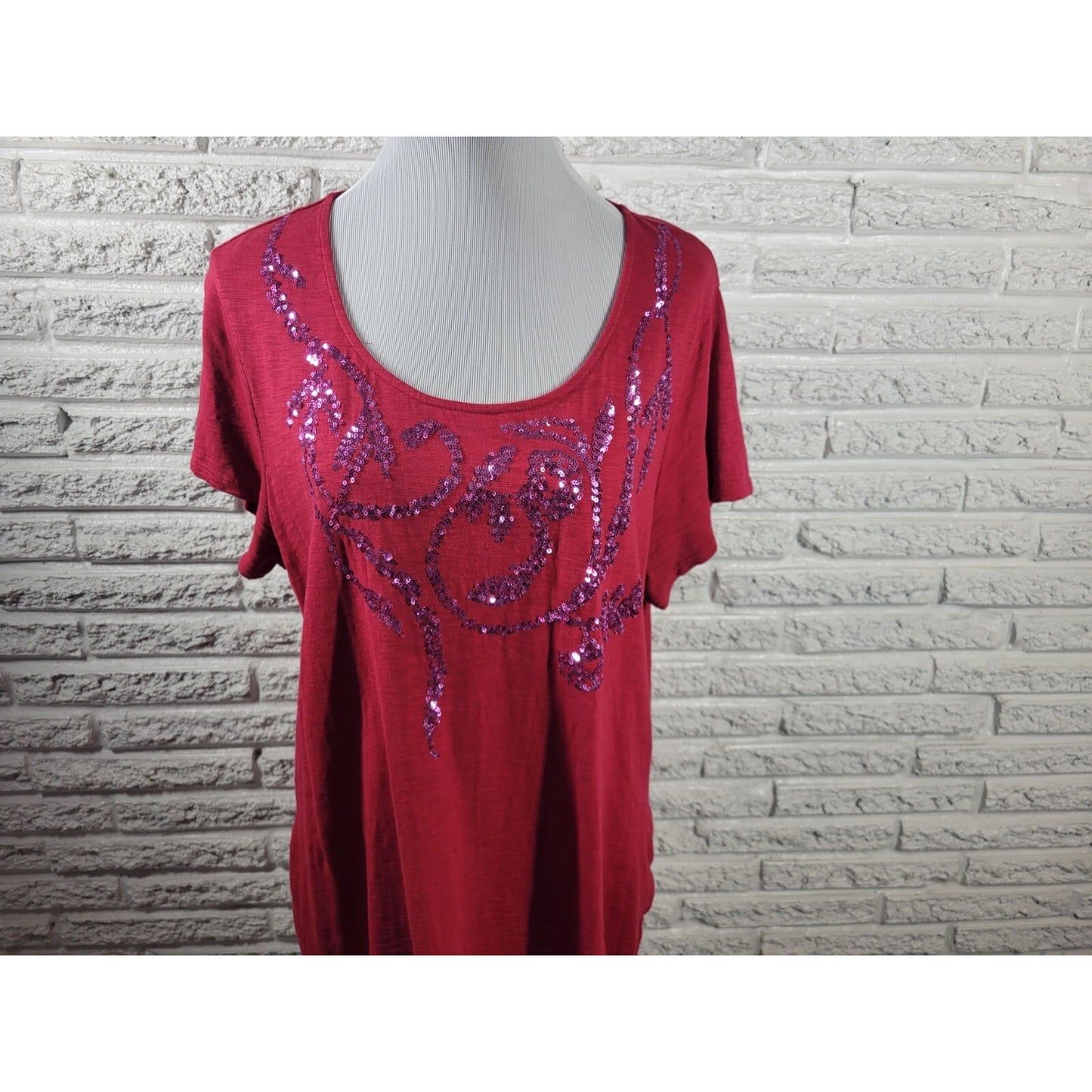 Coldwater Creek Womens Top 1X 18 Plus Tee Short Sleeve Red Sequins Casual
