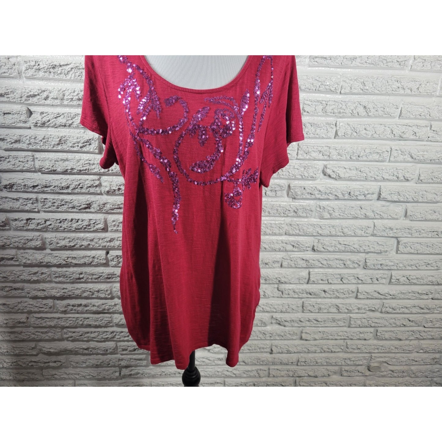 Coldwater Creek Womens Top 1X 18 Plus Tee Short Sleeve Red Sequins Casual