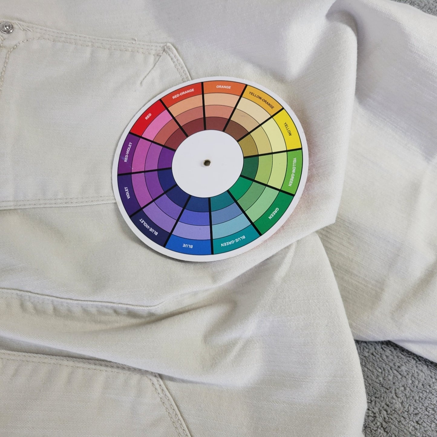 Gloria Vanderbilt Women's 16 Capri Skimmer Jeans White Denim 16.5" Inseam Cuffed