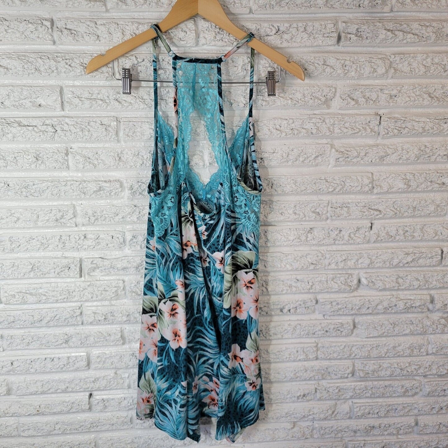 Secret Treasures Womens Nightgown 2X Blue Floral Spaghetti Racerback Lace Trim