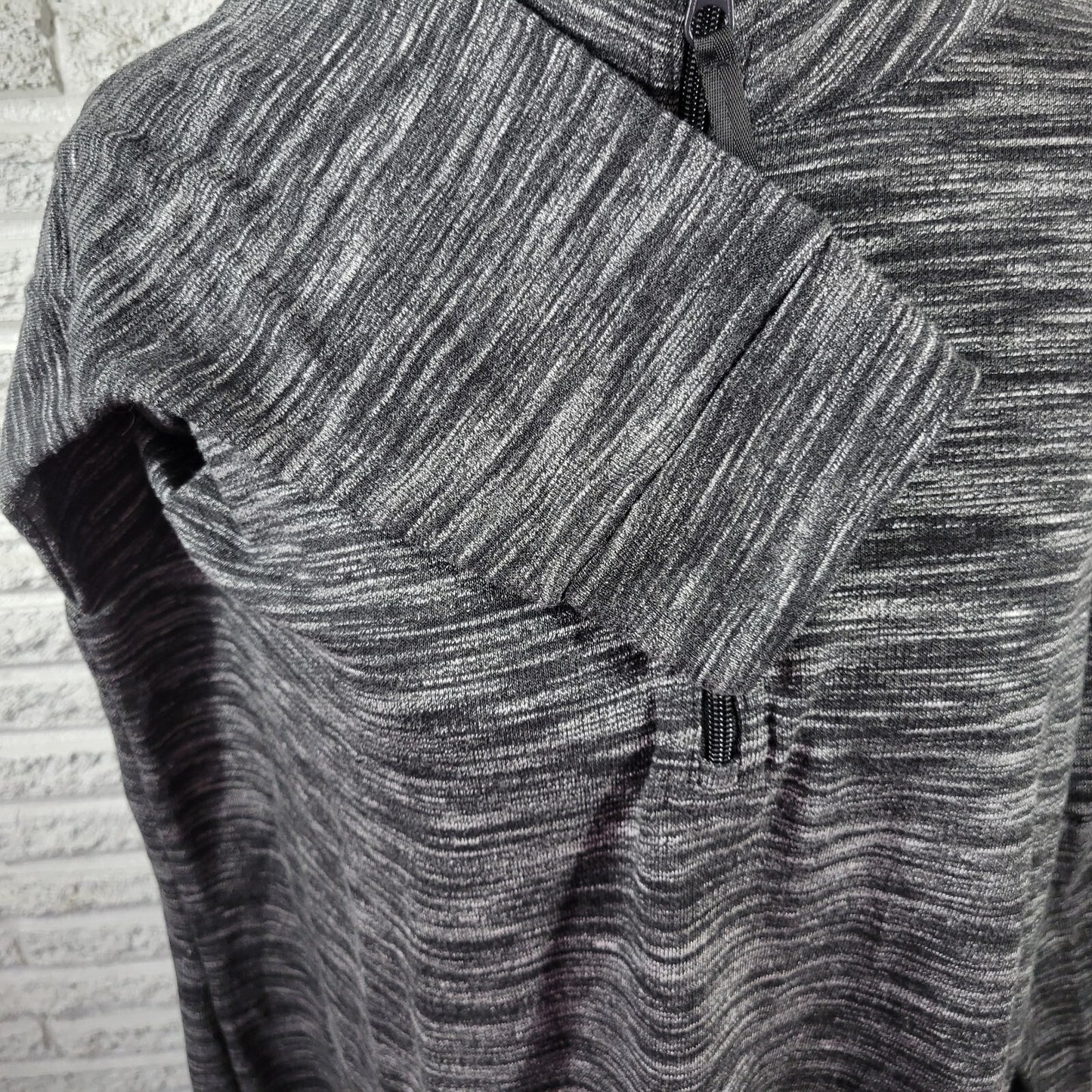 Croft Barrow Womens Top 2X Plus Tee Long Sleeve Black Gray Heather Zip Knit