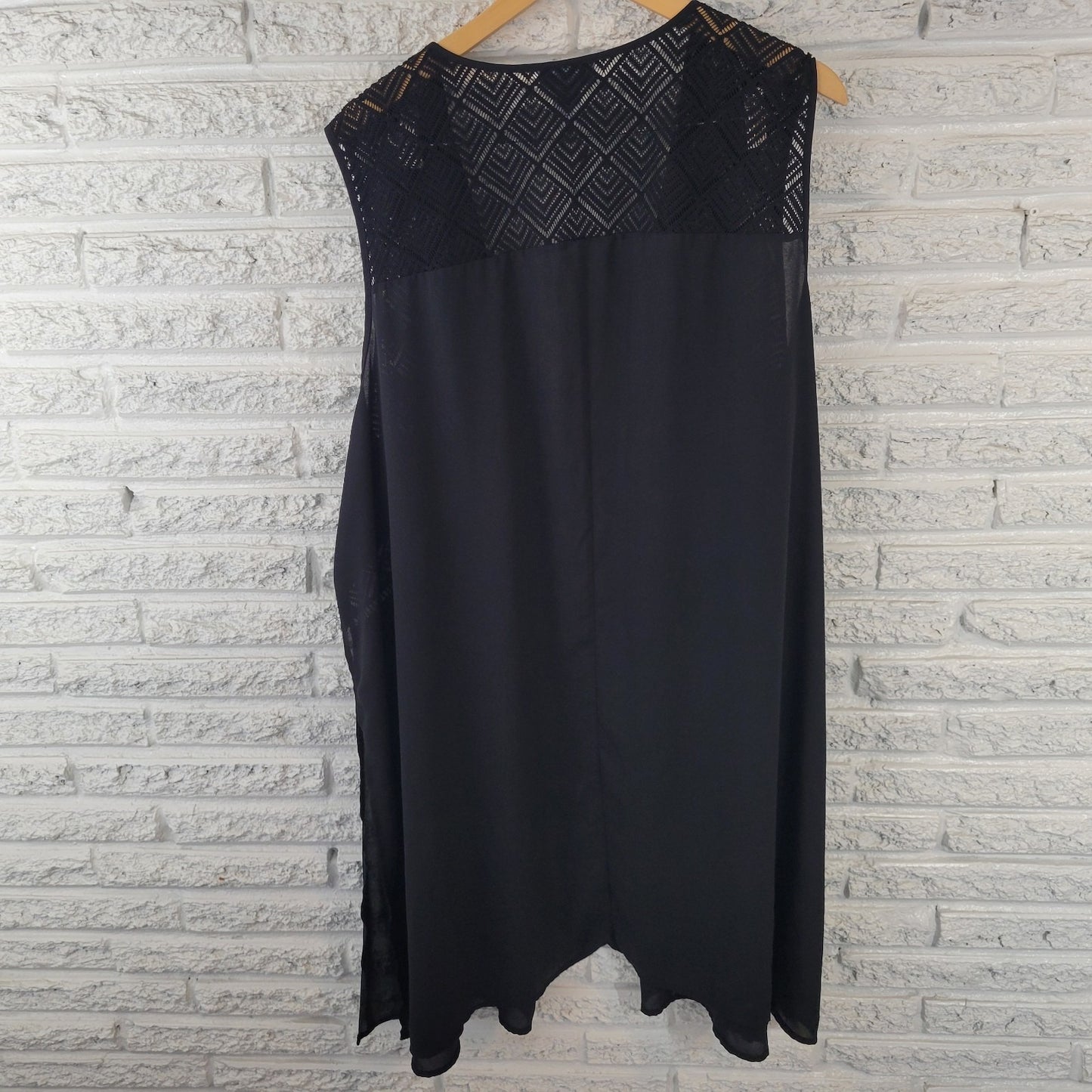 Catherines Womens Top 3X Plus Cardigan Open Black Sleeveless Crochet Chiffon