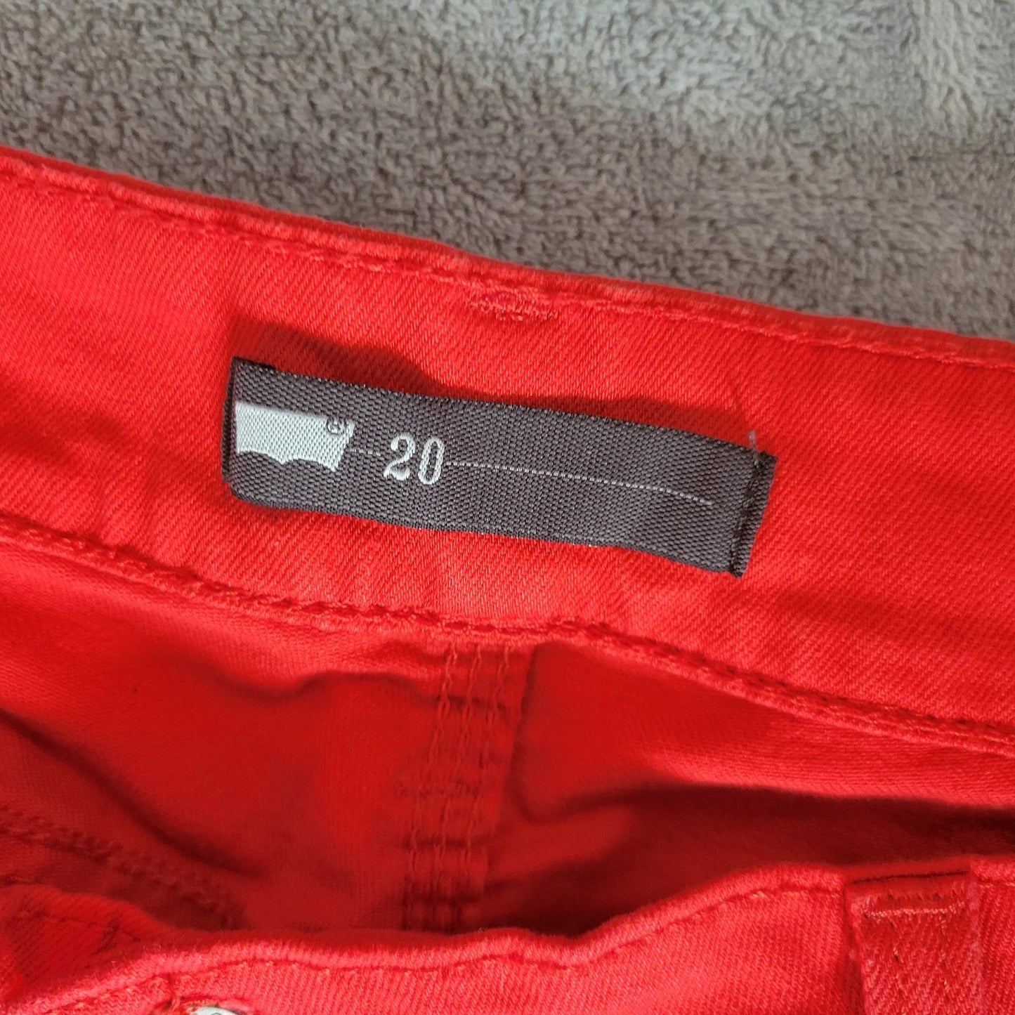 Levis Womens Shorts 20 Plus Red Denim Cotton Blend Stretch Comfort Waist Zip Fly