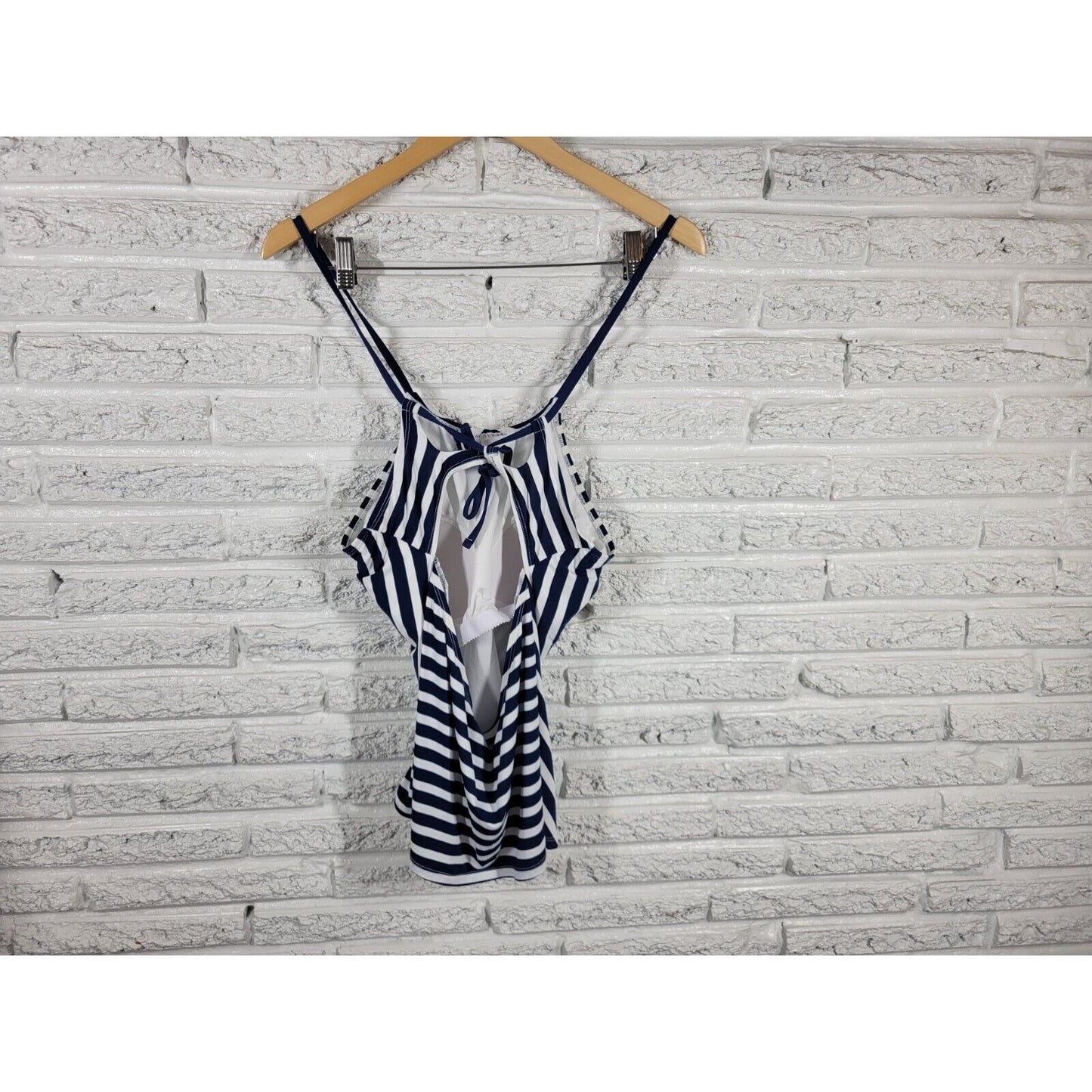 Liz Claiborne Womens Swim Top Extra Large Spaghetti Strap Open Back Blue Stripe