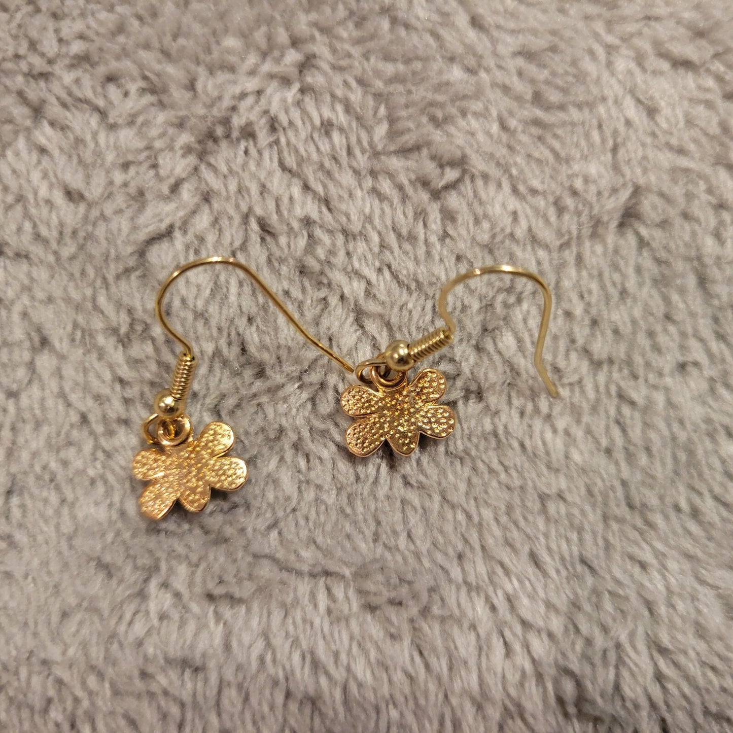 Bumblebees Womens Earrings One Pair Zinc Alloy Hanging Dangle Gold Tone Novelty