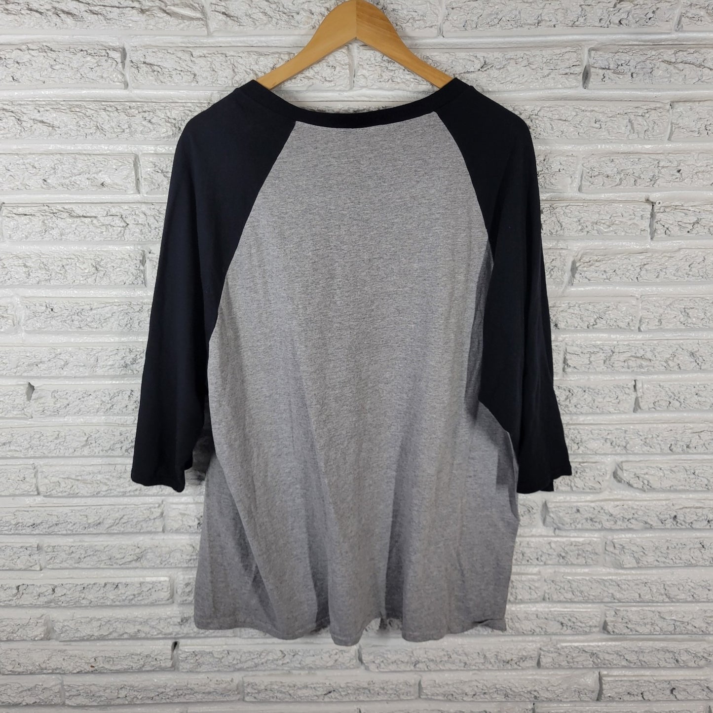 Halloween Womens Top 2XL Plus Raglan Sleeve Gray Witches with Hitches Camping