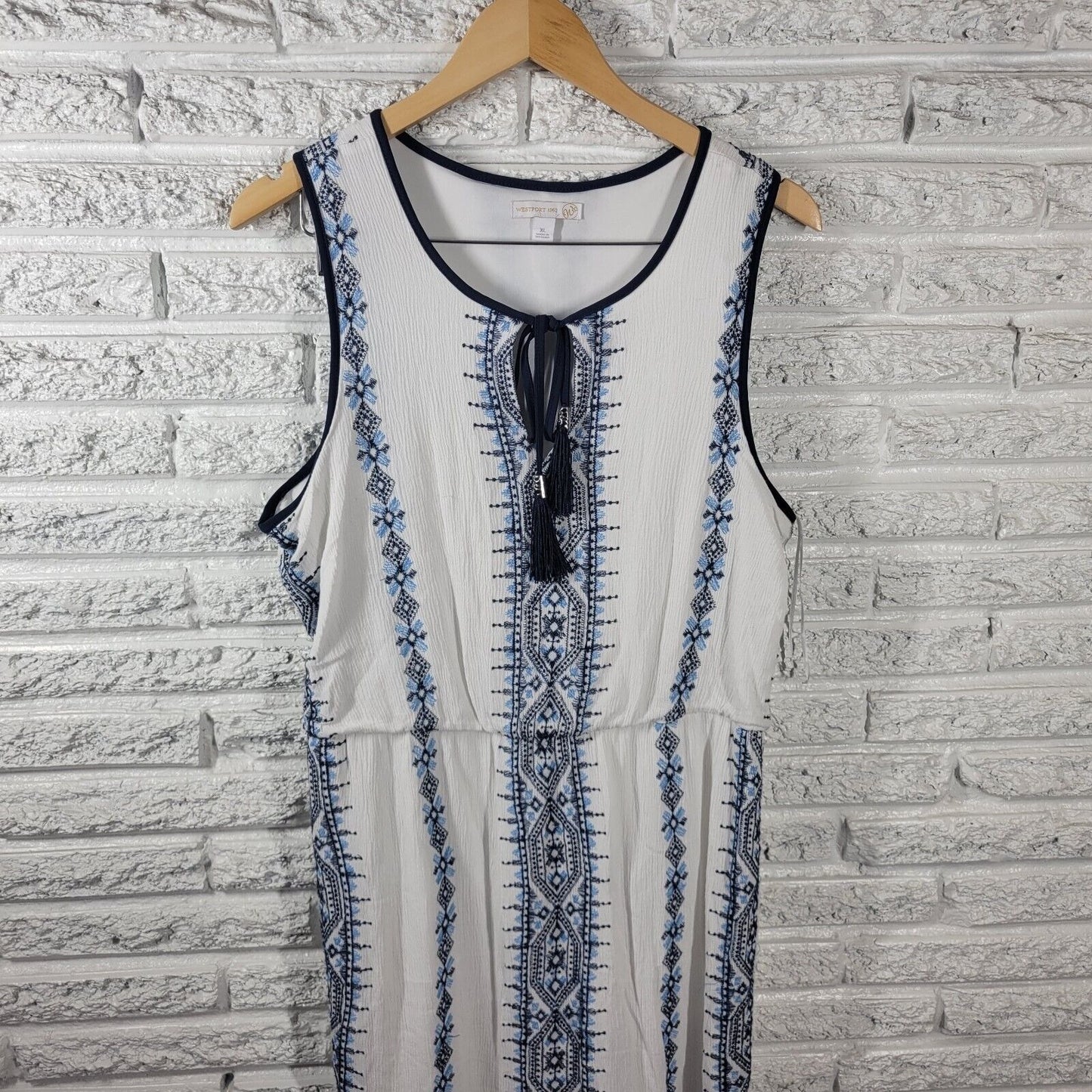Westport Womens Dress Extra Large XL Sheath Mini Sleeveless Keyhole Embroidered