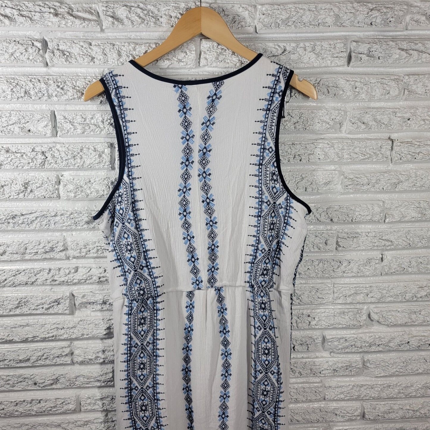 Westport Womens Dress Extra Large XL Sheath Mini Sleeveless Keyhole Embroidered