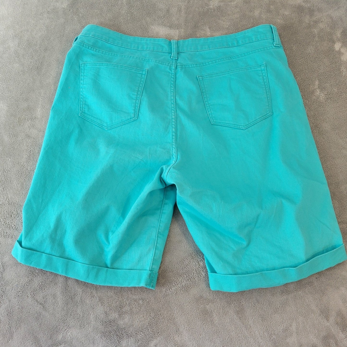 St Johns Bay Women Shorts 18 Plus Bermuda Blue Denim Zip Fly Cotton Blend Cuffed