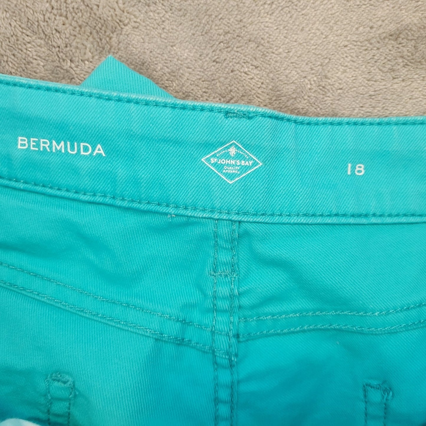 St Johns Bay Women Shorts 18 Plus Bermuda Blue Denim Zip Fly Cotton Blend Cuffed