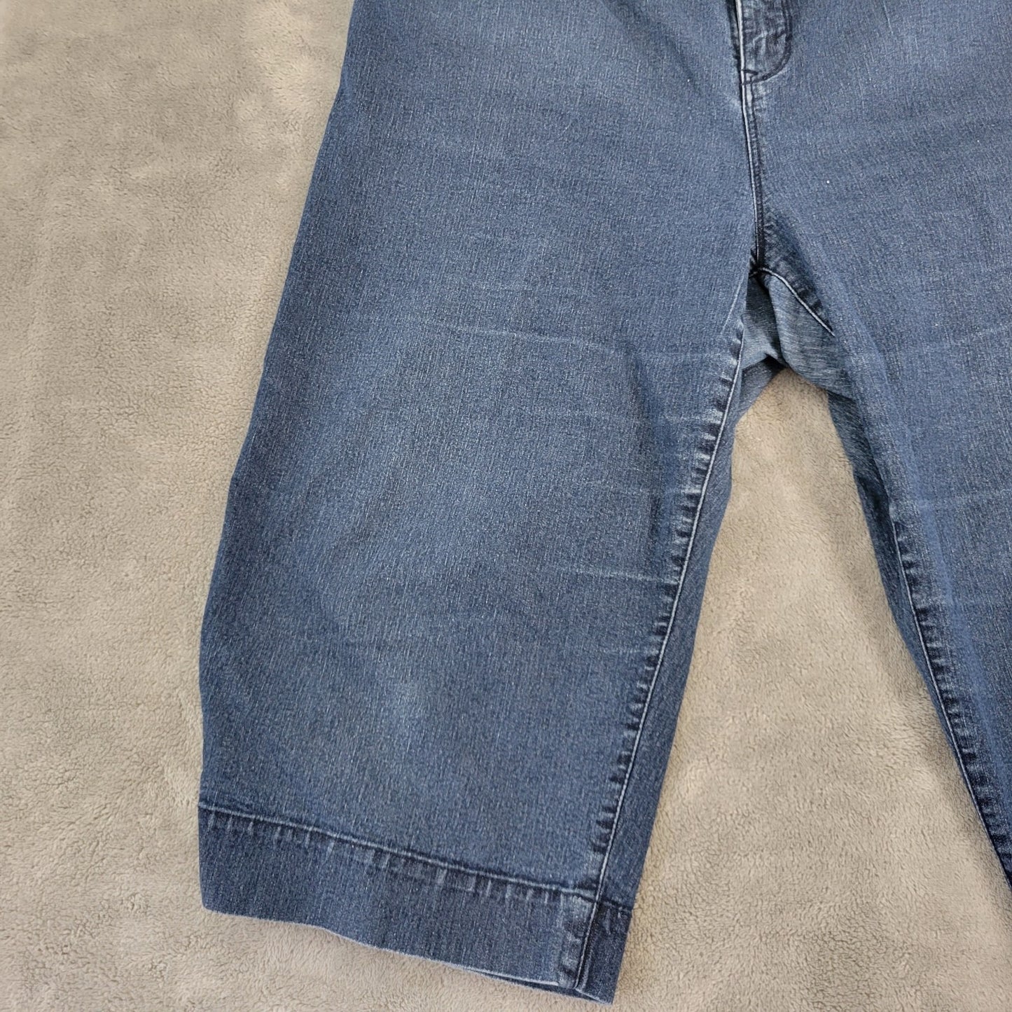 Gloria Vanderbilt Womens Jeans 22W Plus Capri Dark Blue Denim Zip Fly Studded