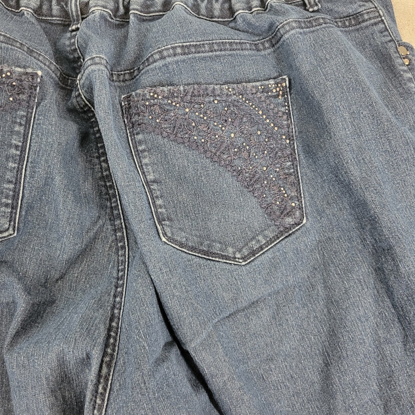 Gloria Vanderbilt Womens Jeans 22W Plus Capri Dark Blue Denim Zip Fly Studded