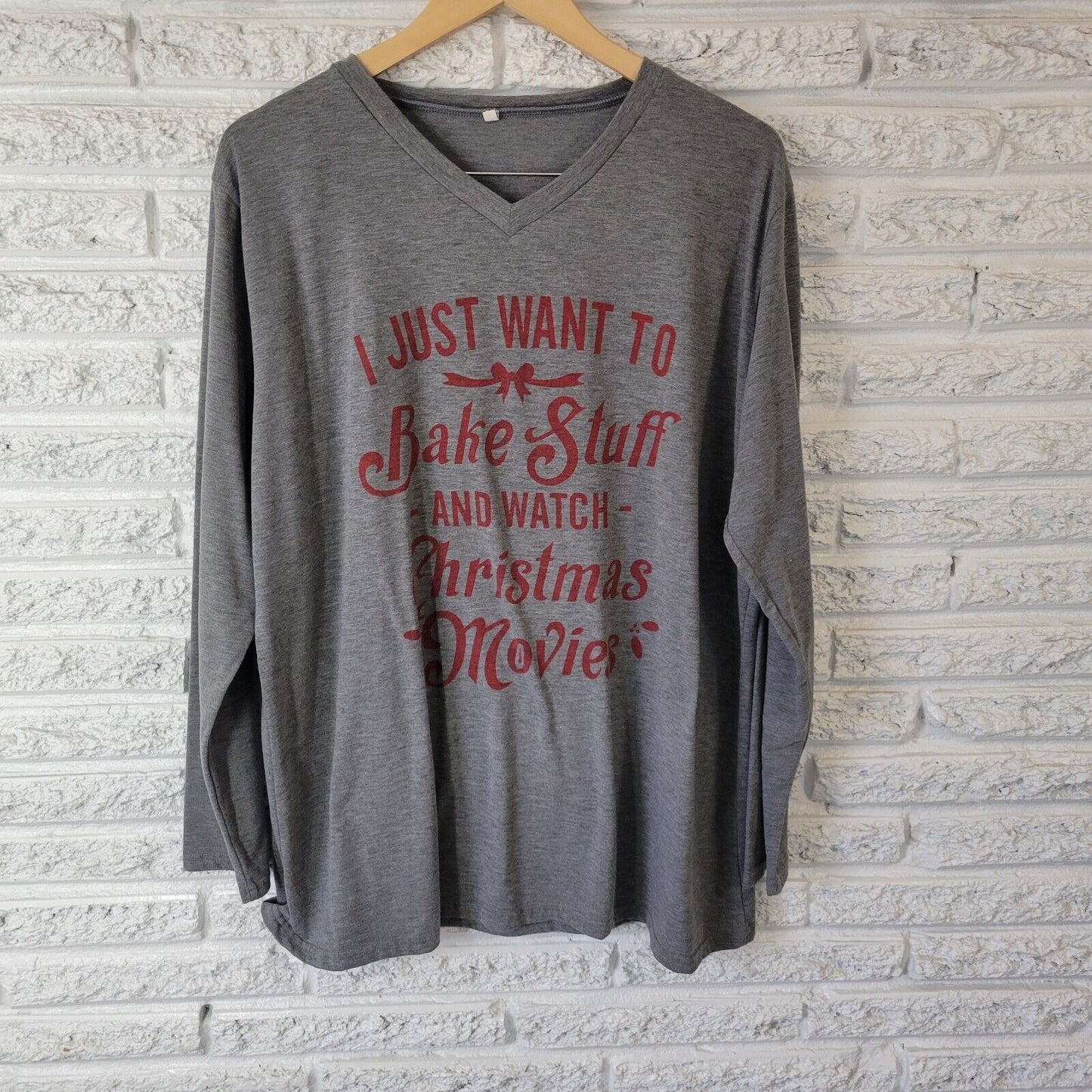 Christmas Womens Top 3XL Plus Tee Long Sleeve Gray Bake Stuff Christmas Movies