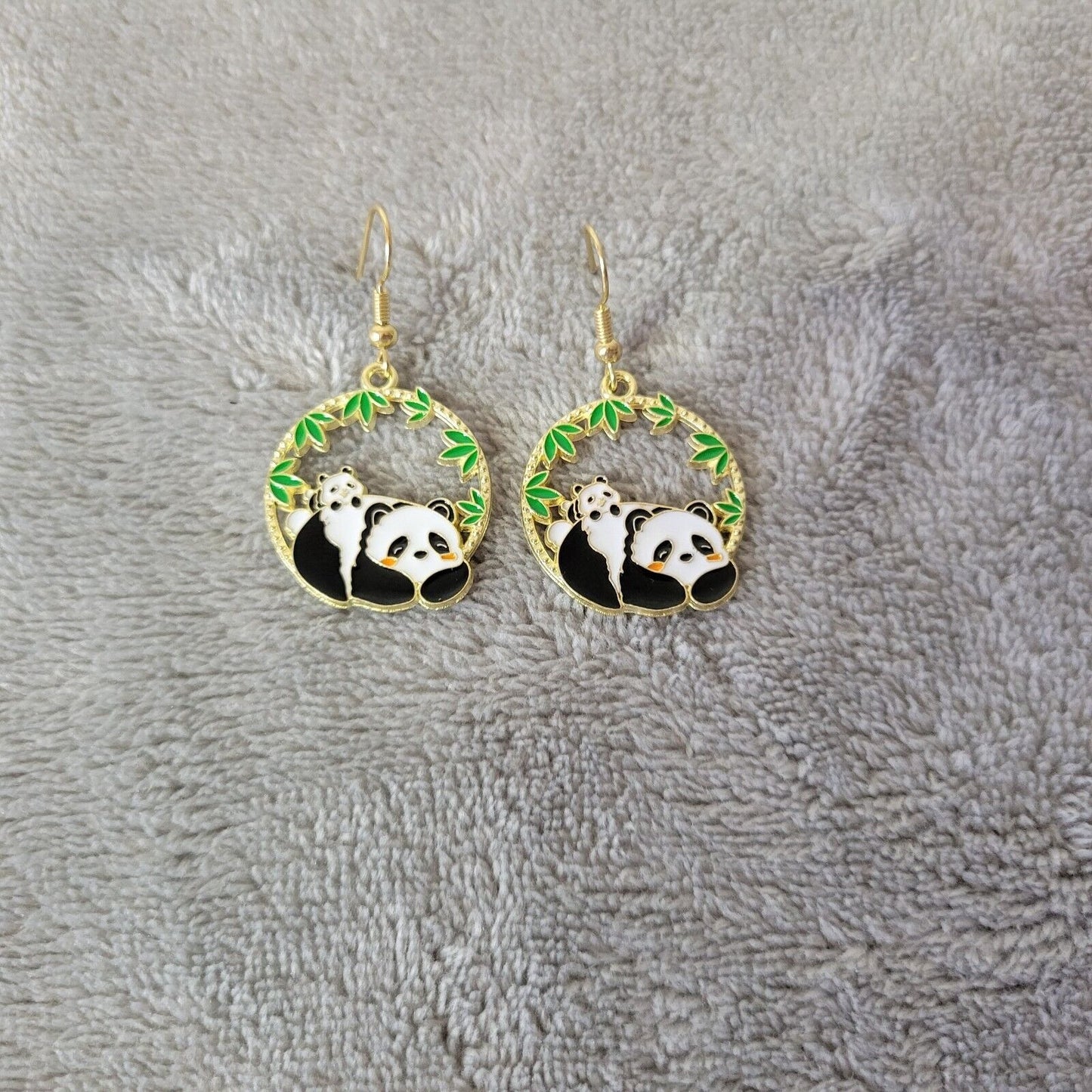 Panda Bear No. 3 Mom Baby Earrings One Pair Gold Tone Hanging Dangle Fish Hook