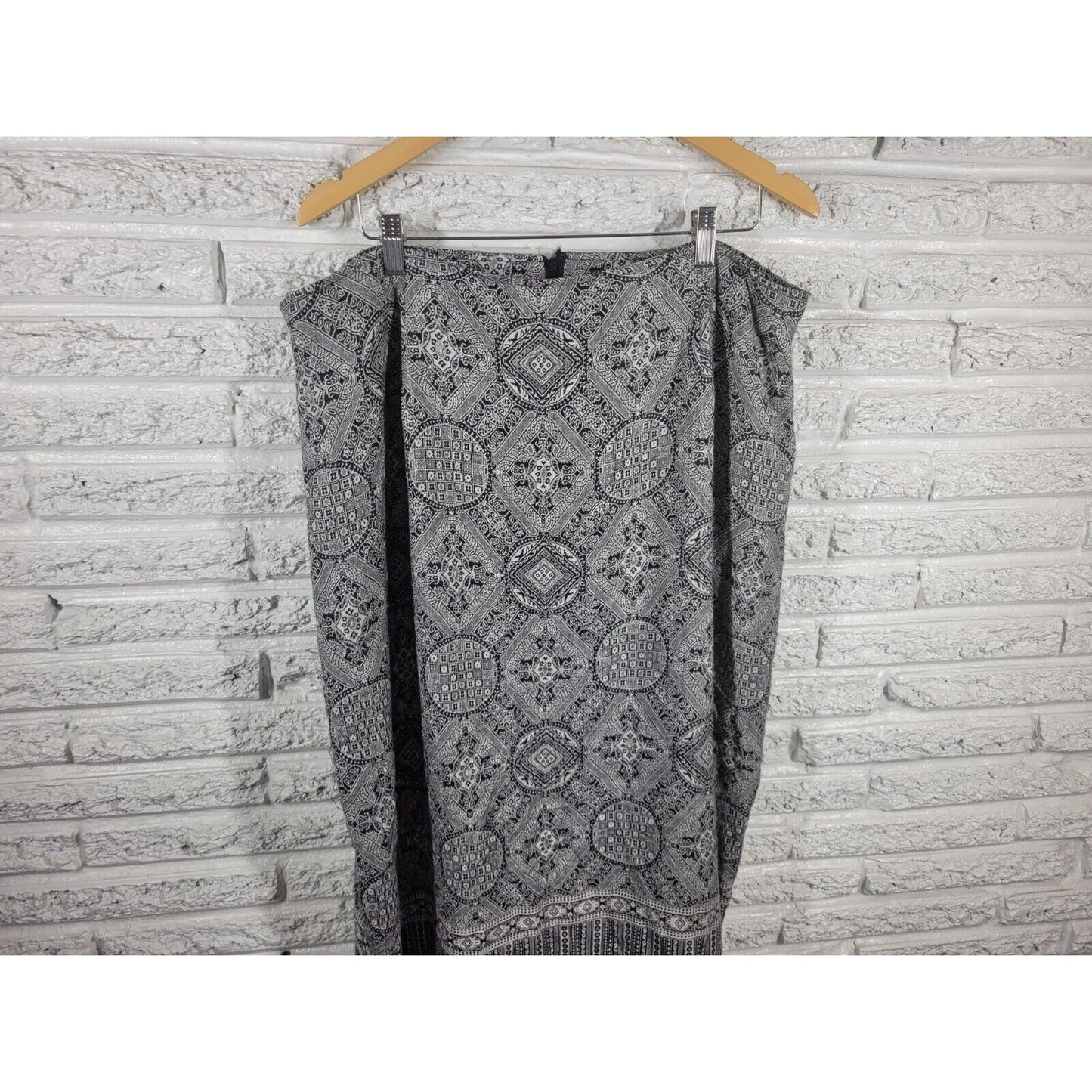 Dress Barn Womens Skirt 20 Plus Midi Pencil Straight Black Geometric Fringe