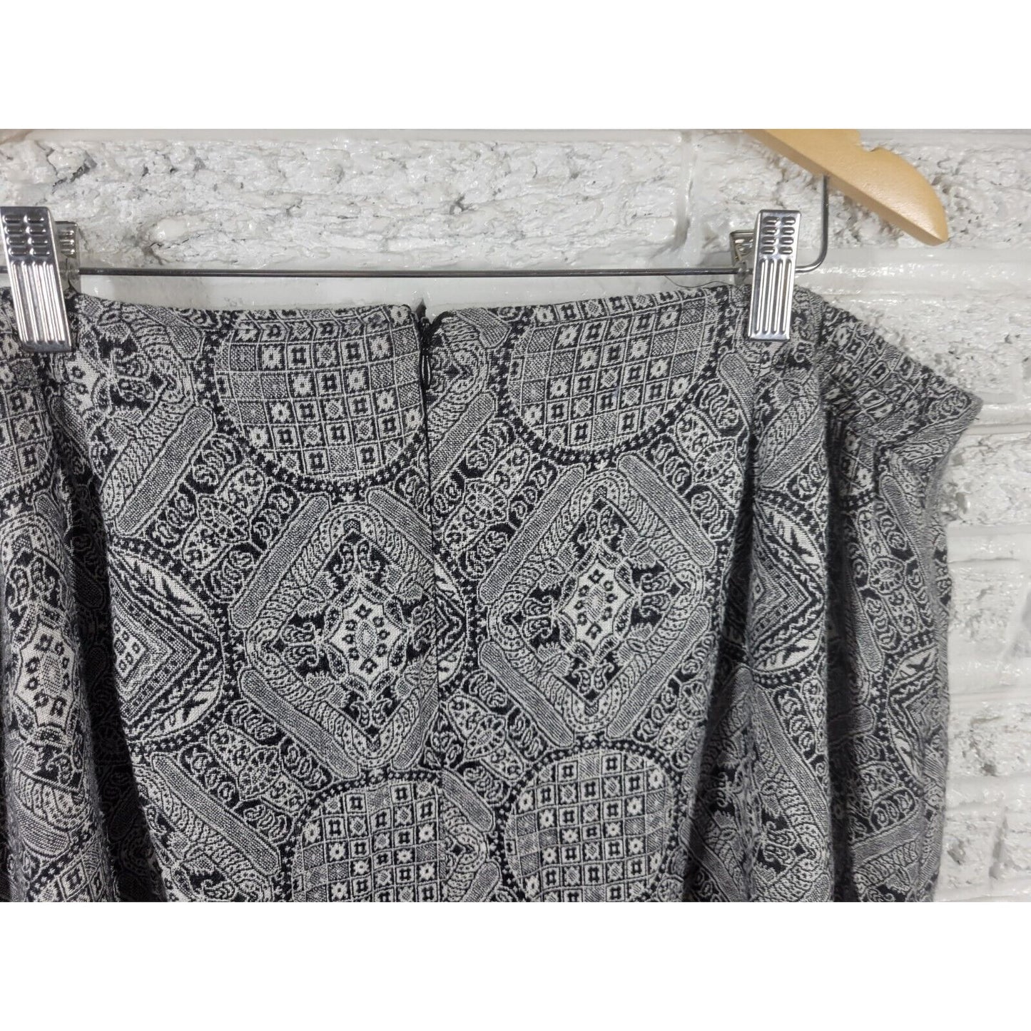 Dress Barn Womens Skirt 20 Plus Midi Pencil Straight Black Geometric Fringe