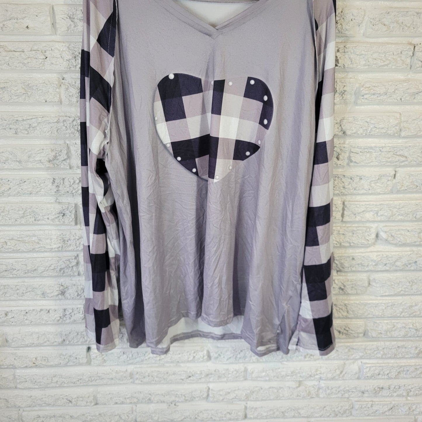 Womens Top 4XL Plus Tee Long Sleeve Heart Gray Poly Blend Reverse Stitch Comfy