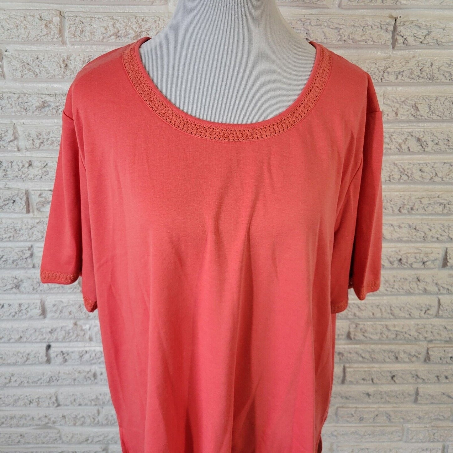 Drapers Damons Womens Top 2X Plus Tee Pink Crochet Neckline Cotton Blend Comfy