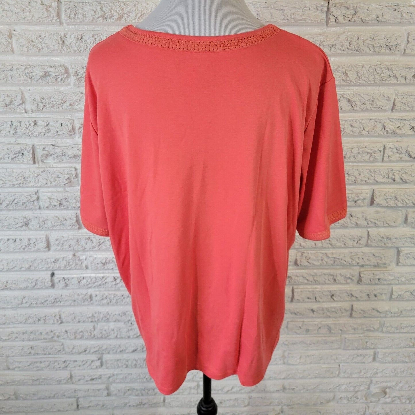 Drapers Damons Womens Top 2X Plus Tee Pink Crochet Neckline Cotton Blend Comfy