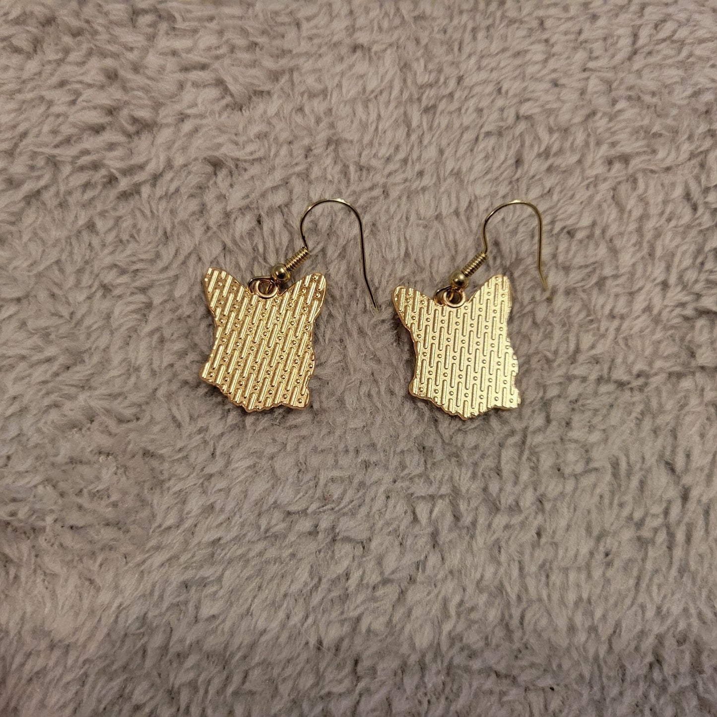 Corgi SM Dog Puppy Earrings One Pair Gold Tone Hanging Dangle Fish Hook Novelty