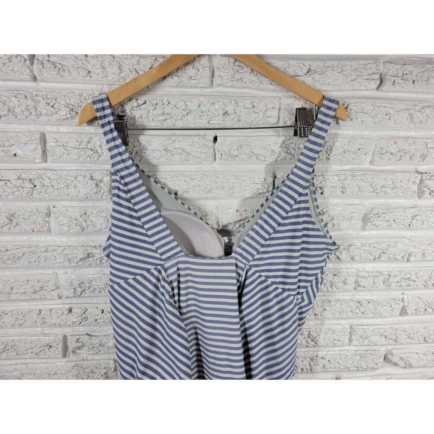 Time Tru Womens Swimsuit 1X One Piece Blue Stripe Plunge Bra Lined Wide Strap