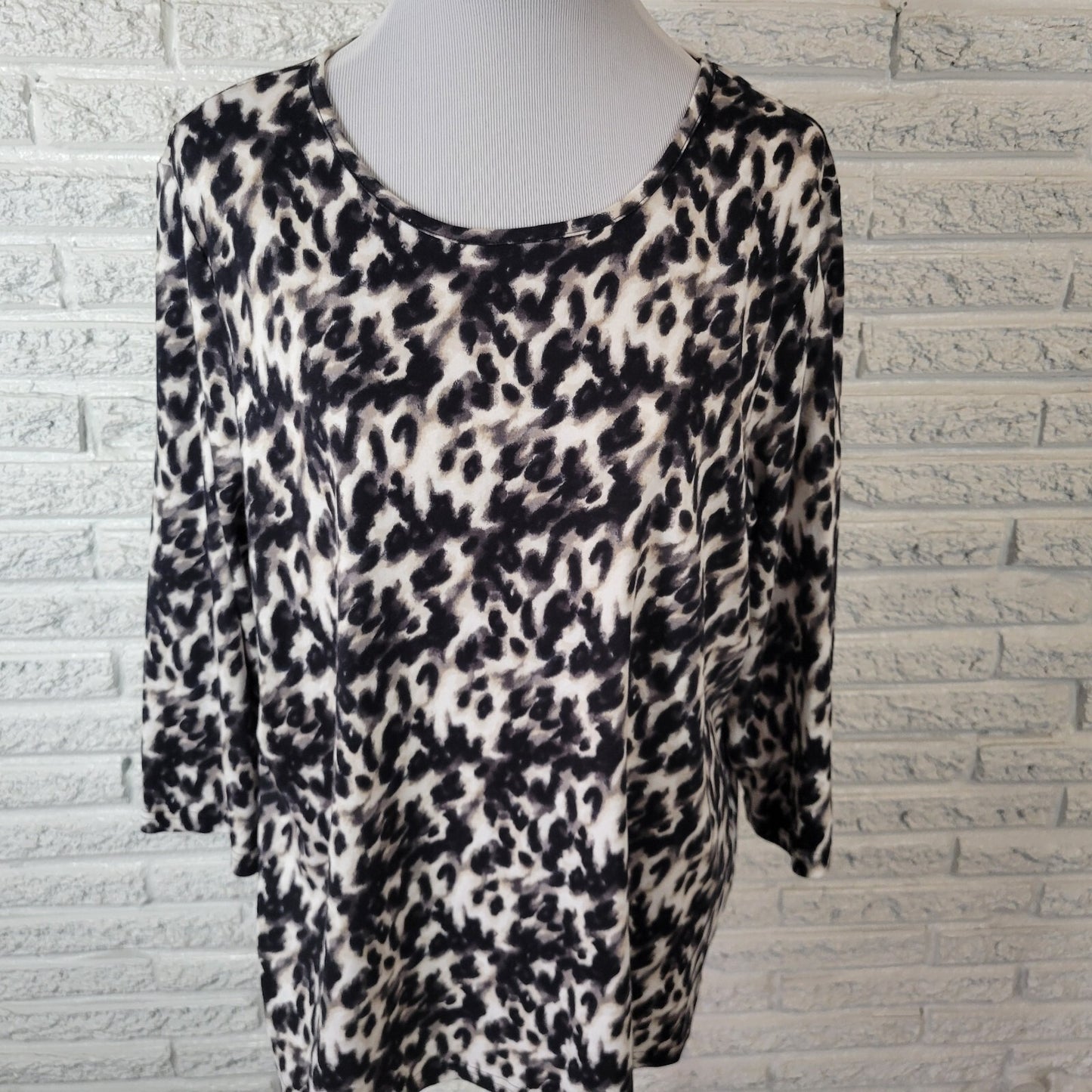 Kim Rogers Womens Top 2X Plus 3/4 Sleeve Black Animal Print Lightweight Cotton