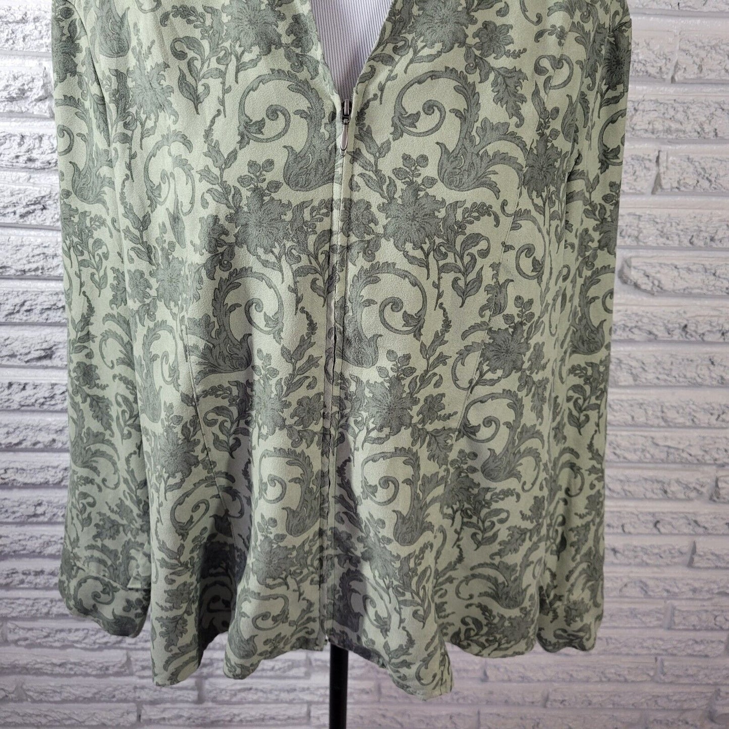 Croft Barrow Womens Top XXL Full Zip Jacket Lightweight Soft Velour Green Floral