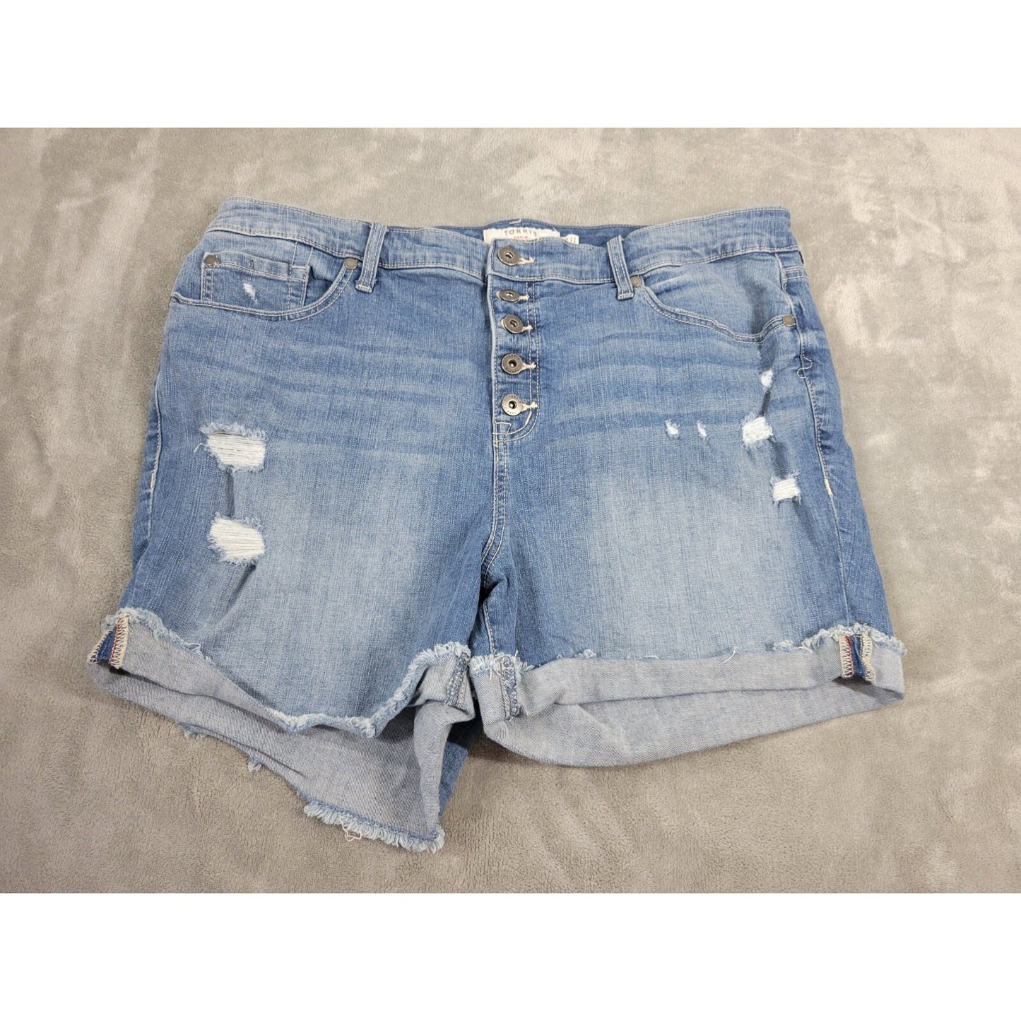 Torrid Womens Shorts 20 Plus Medium Blue Denim Distressed Frayed Cuff Button Fly