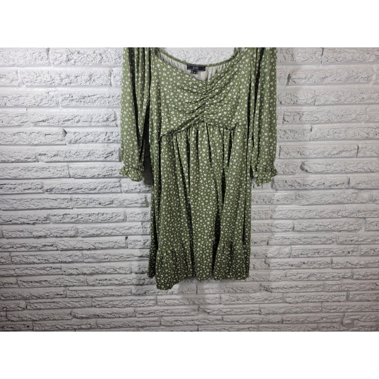 Vibe Sportswear Women Dress 3X Plus Sheath Fitted 3/4 Sleeve Green Floral Ruffle
