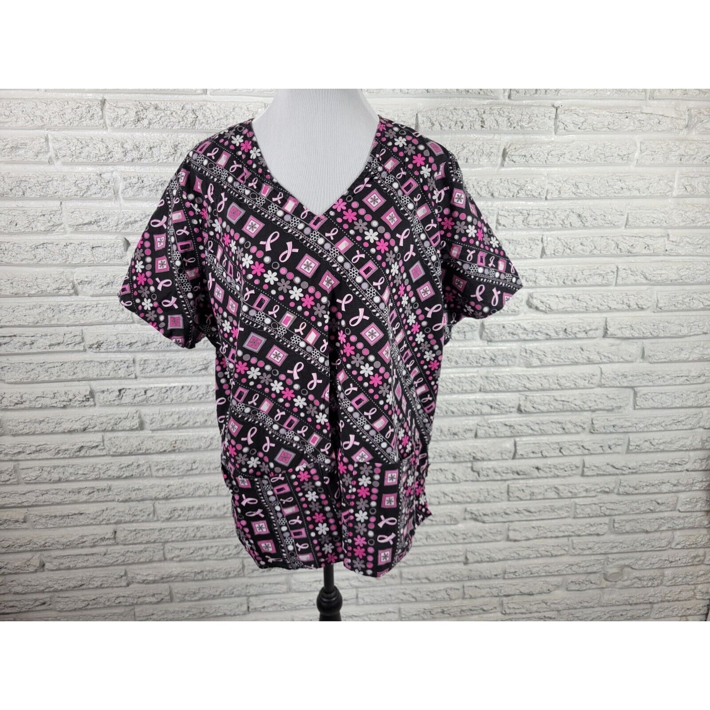 Peaches Scrub Top 3XL Short Sleeve Breast Cancer Awareness Ribbon Pockets Pink