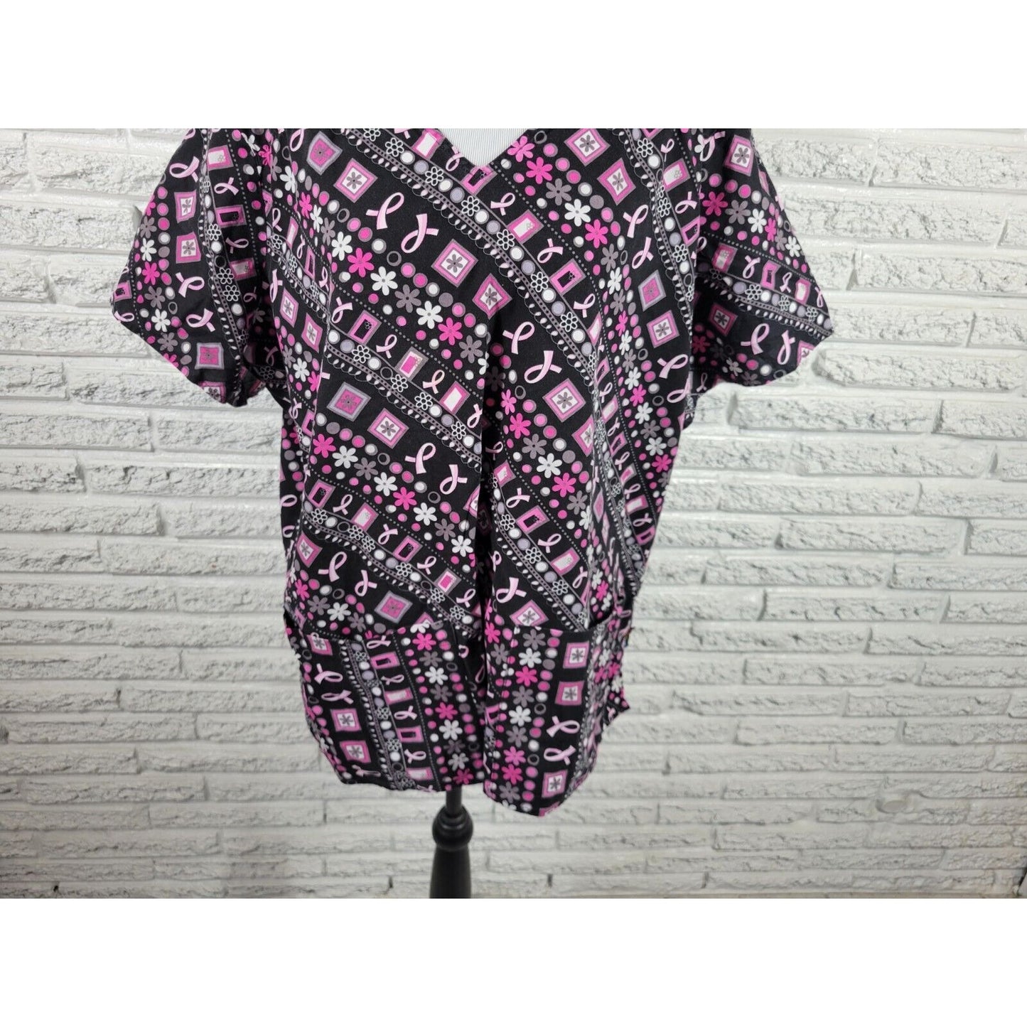 Peaches Scrub Top 3XL Short Sleeve Breast Cancer Awareness Ribbon Pockets Pink