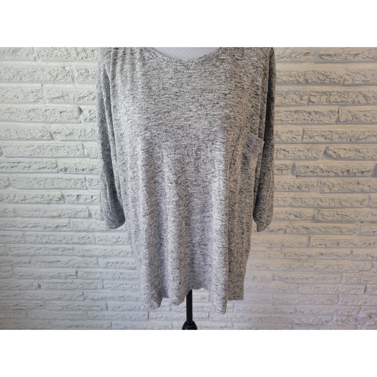 Chelsea Theodore Womens Top XXL Plus Tee Short Sleeve Gray Heather Pocket New