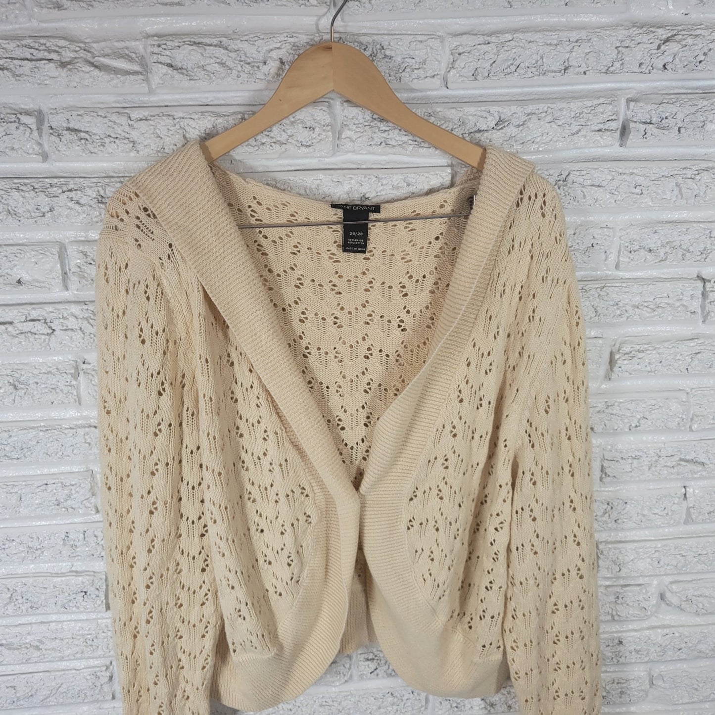 Lane Bryant Womens Sweater 26 28 Plus Cardigan Crop Hoodie One Button Off White