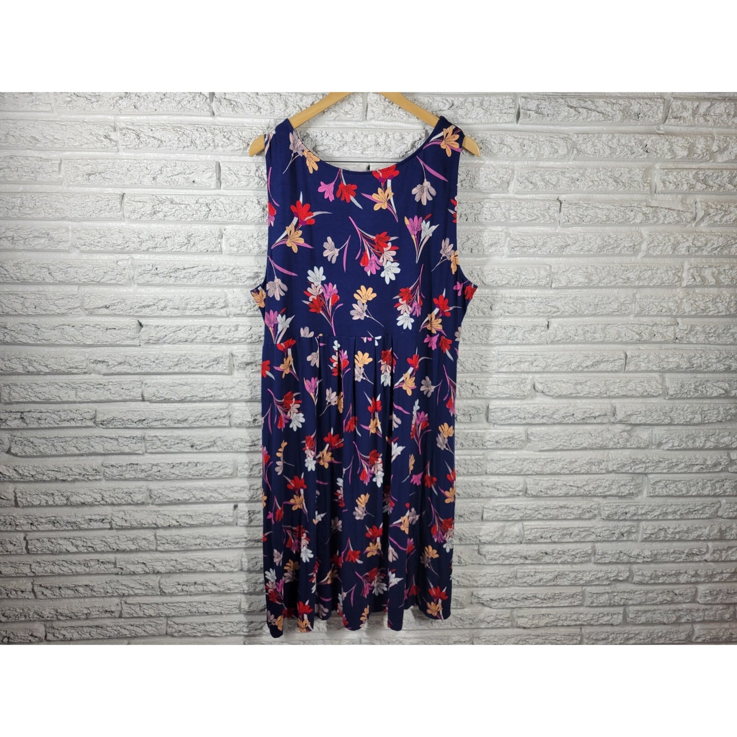 St Johns Bay Womens Dress 2X Sleeveless Shift Blue Floral Career Casual Stretchy