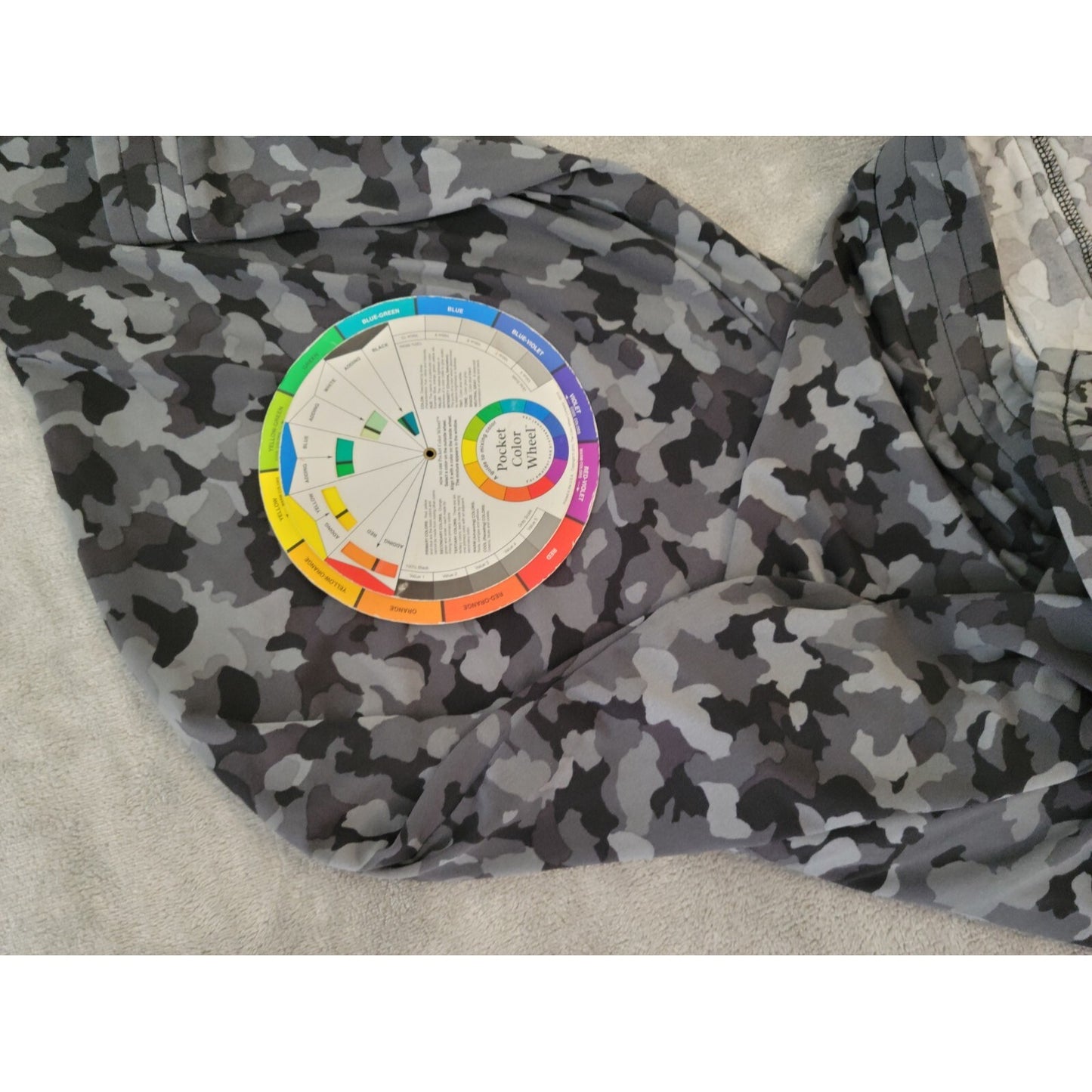 Susan Graver Womens Pants 5XP Plus Zip Hems Knit Black Camo Poly Blend Comfy