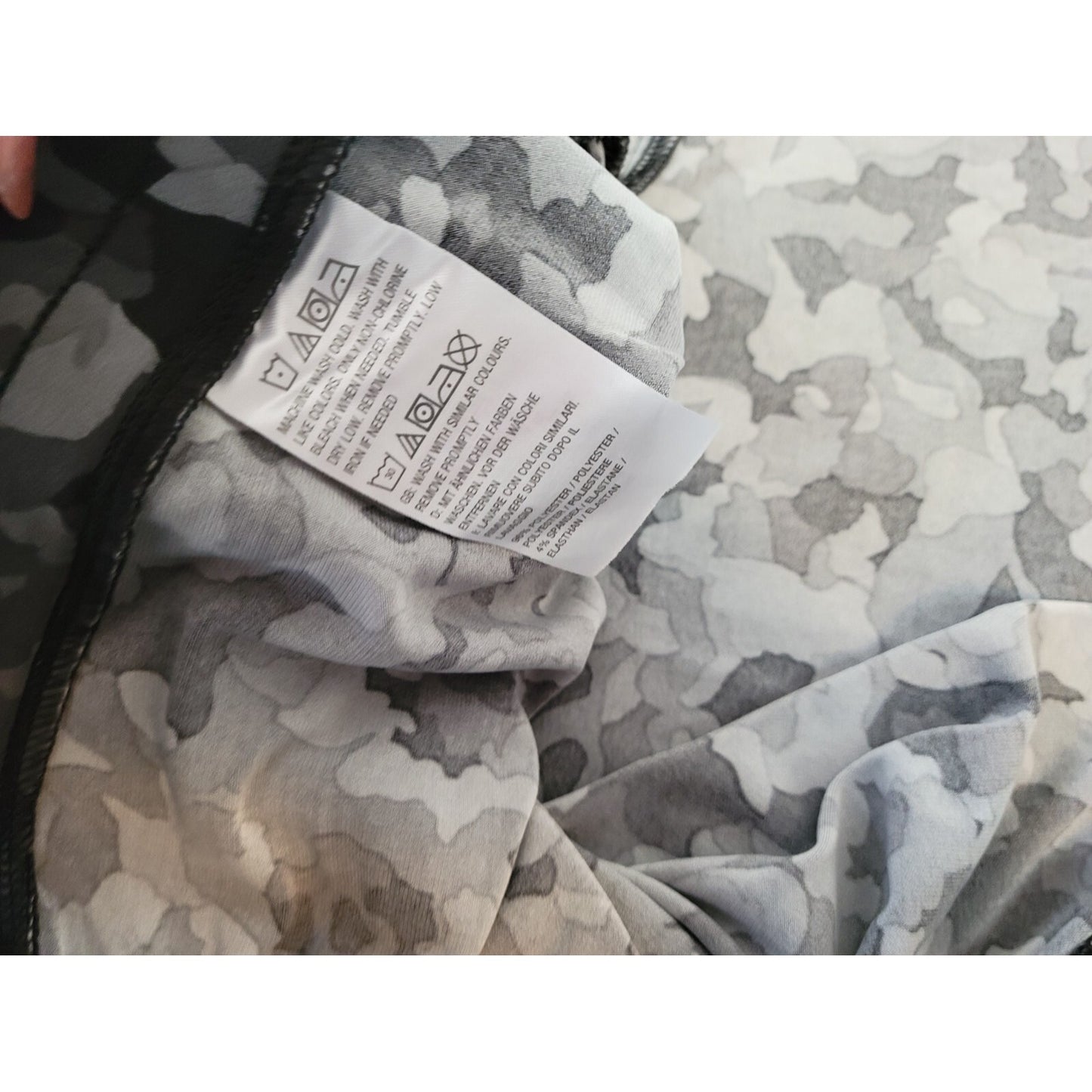 Susan Graver Womens Pants 5XP Plus Zip Hems Knit Black Camo Poly Blend Comfy