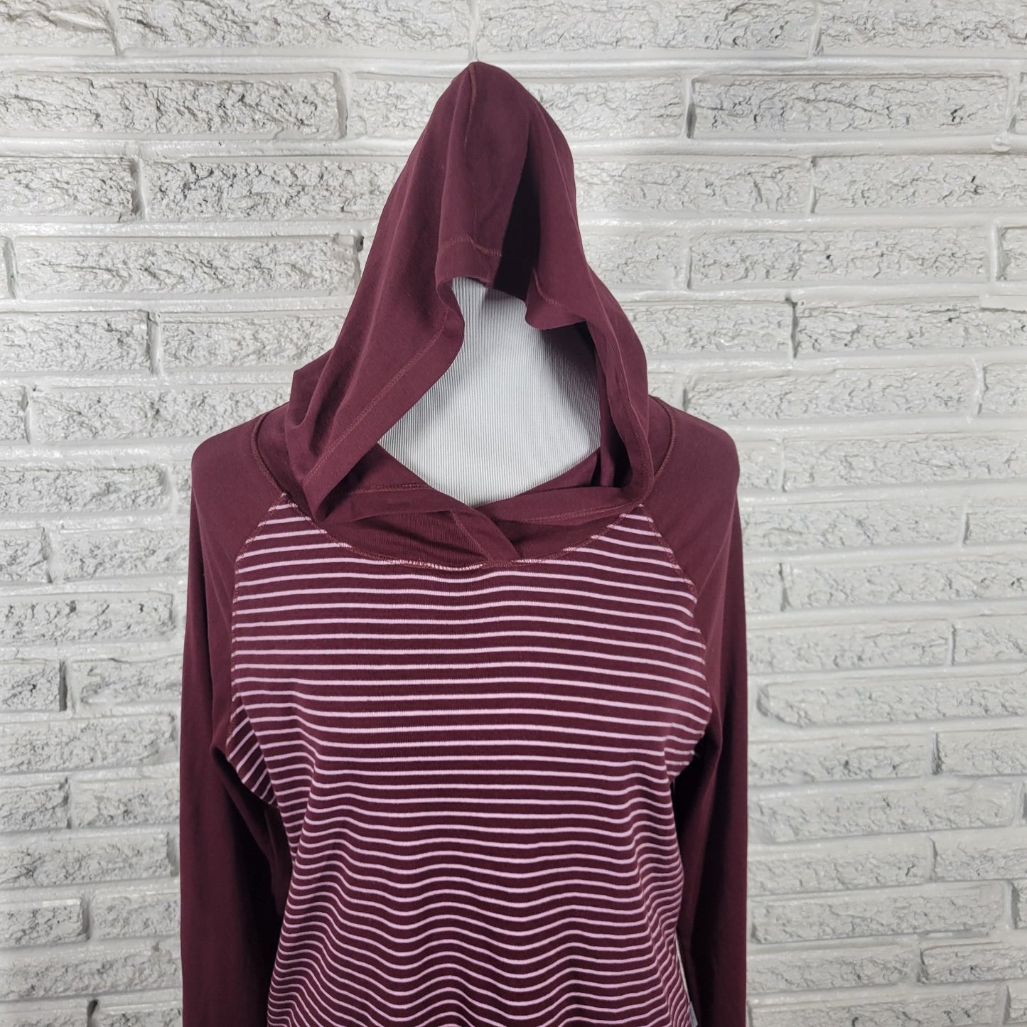 Eddie Bauer Women Top XL Tee Long Sleeve Hoodie Brown Stripe Cotton Blend Casual