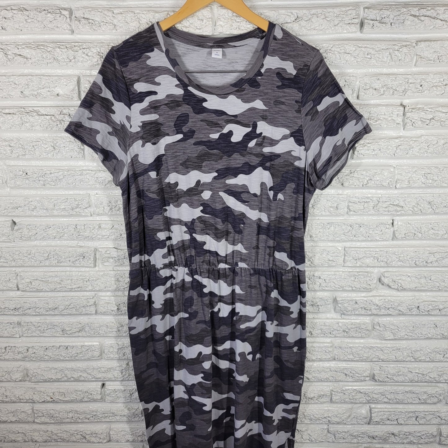Old Navy XL Gray Camo Midi Dress 100% Cotton Short Sleeve Side Slit Casual