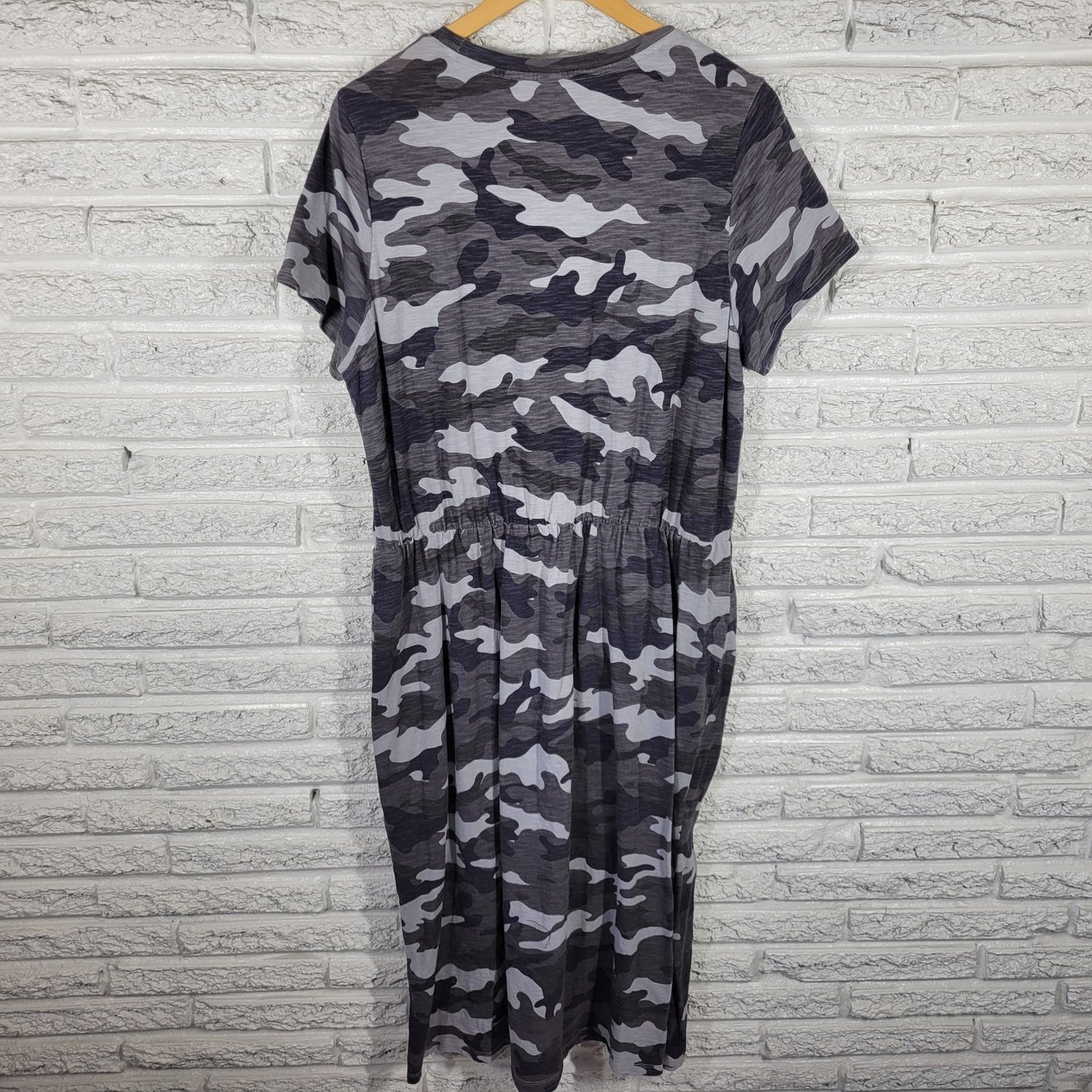 Old Navy XL Gray Camo Midi Dress 100% Cotton Short Sleeve Side Slit Casual
